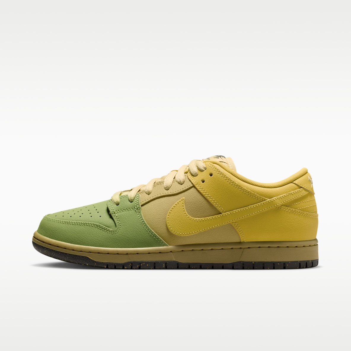 Nike SB Dunk Low Pro — Saffron Quartz/Pear/Buff Gold/Saffron Quartz