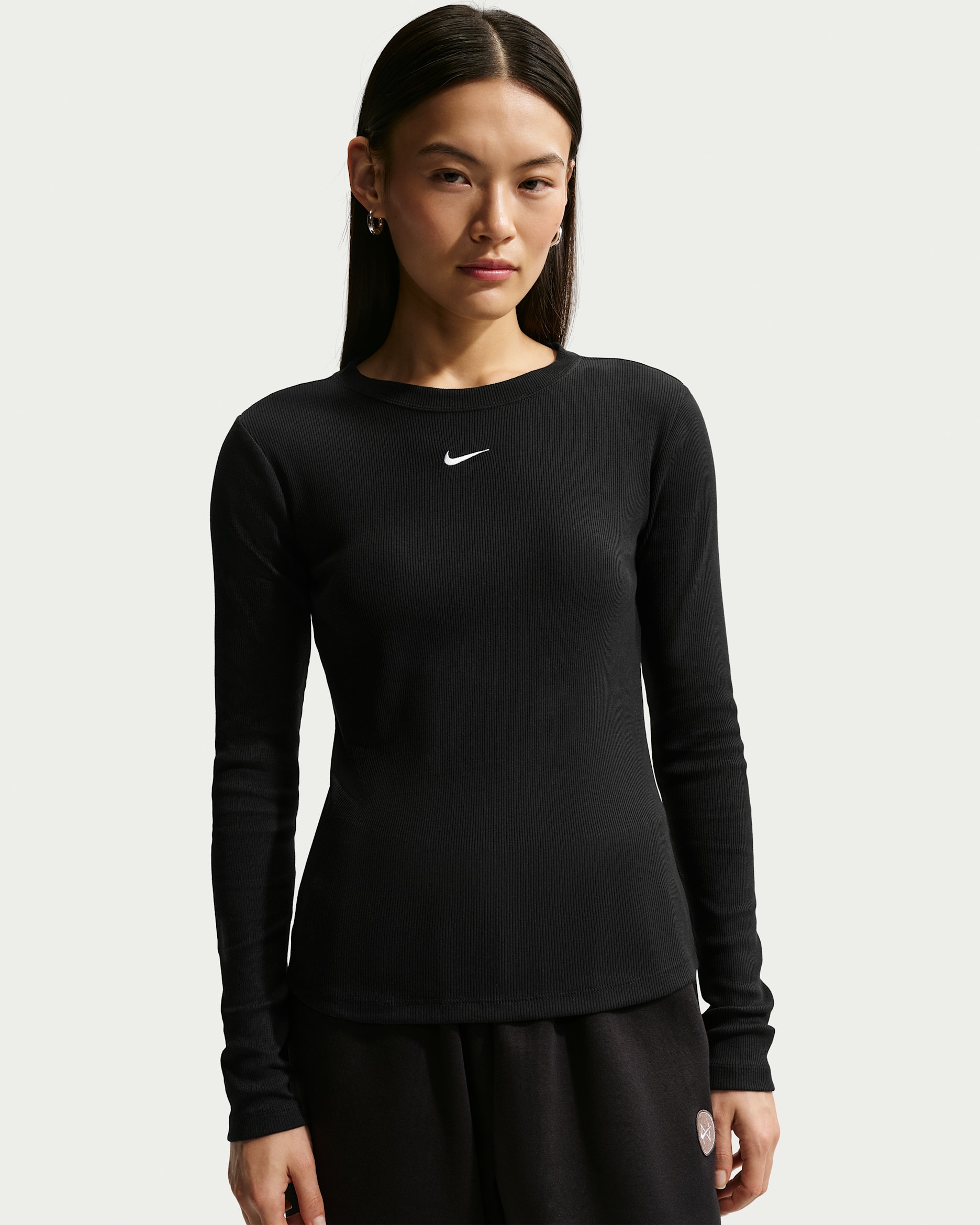 Nike Sportswear — Black/White