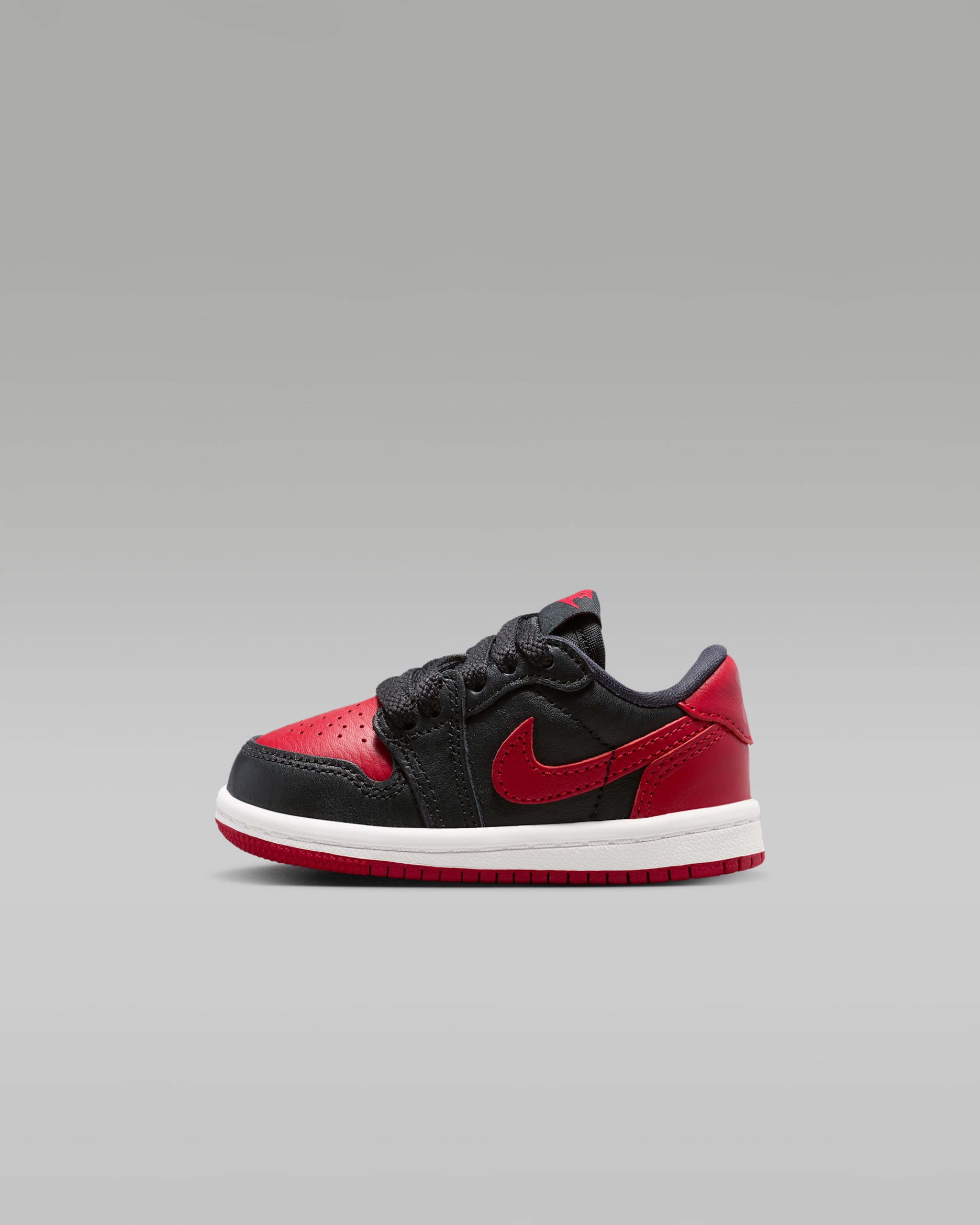 Jordan 1 Retro Low OG 'Banned' — Black/Varsity Red/Summit White/Black