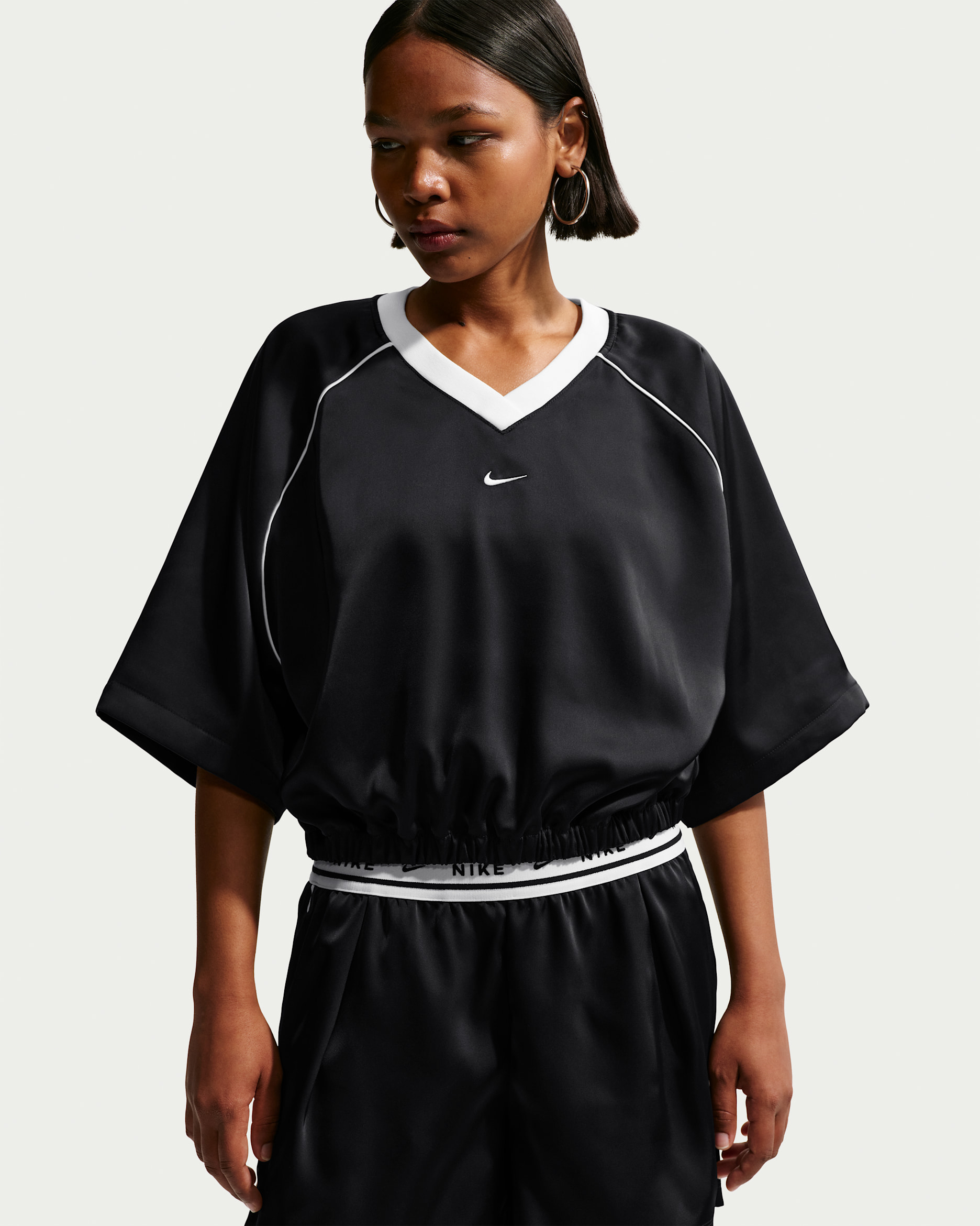 Nike Sportswear — Black/Sail