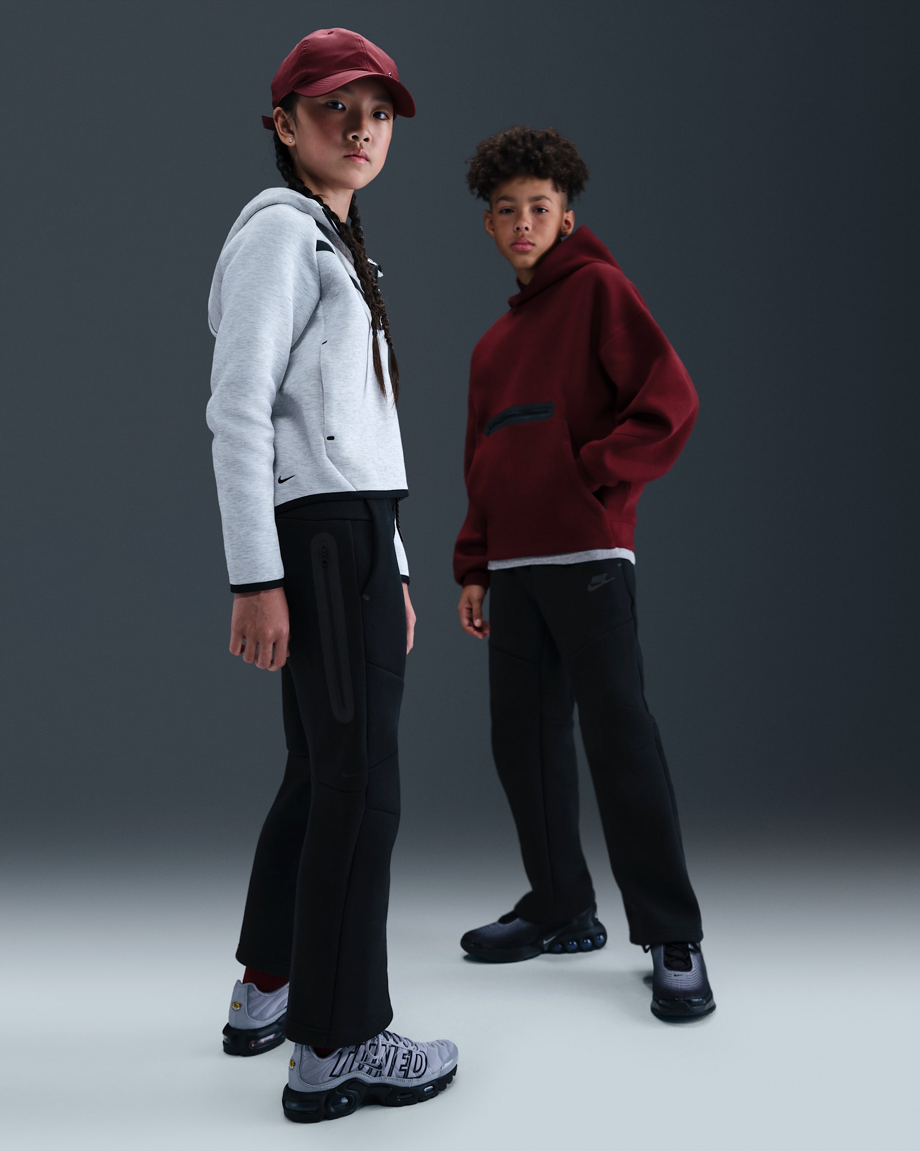 Nike Sportswear Tech Fleece — Black/Black