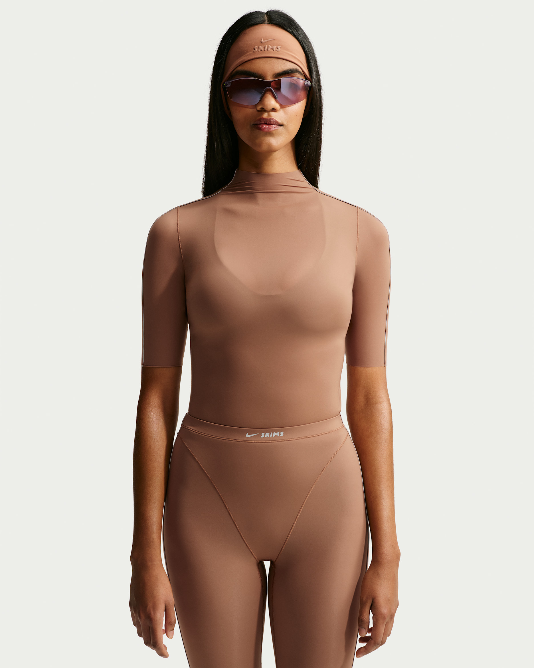 NikeSKIMS Weightless — NSKM Carob Brown