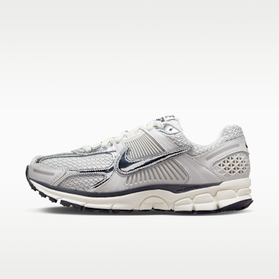 Nike Zoom Vomero 5 — Photon Dust/Gridiron/Sail/Chrome