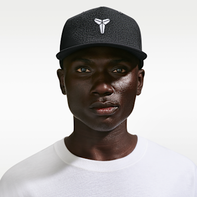 Kobe — Black/Black/White