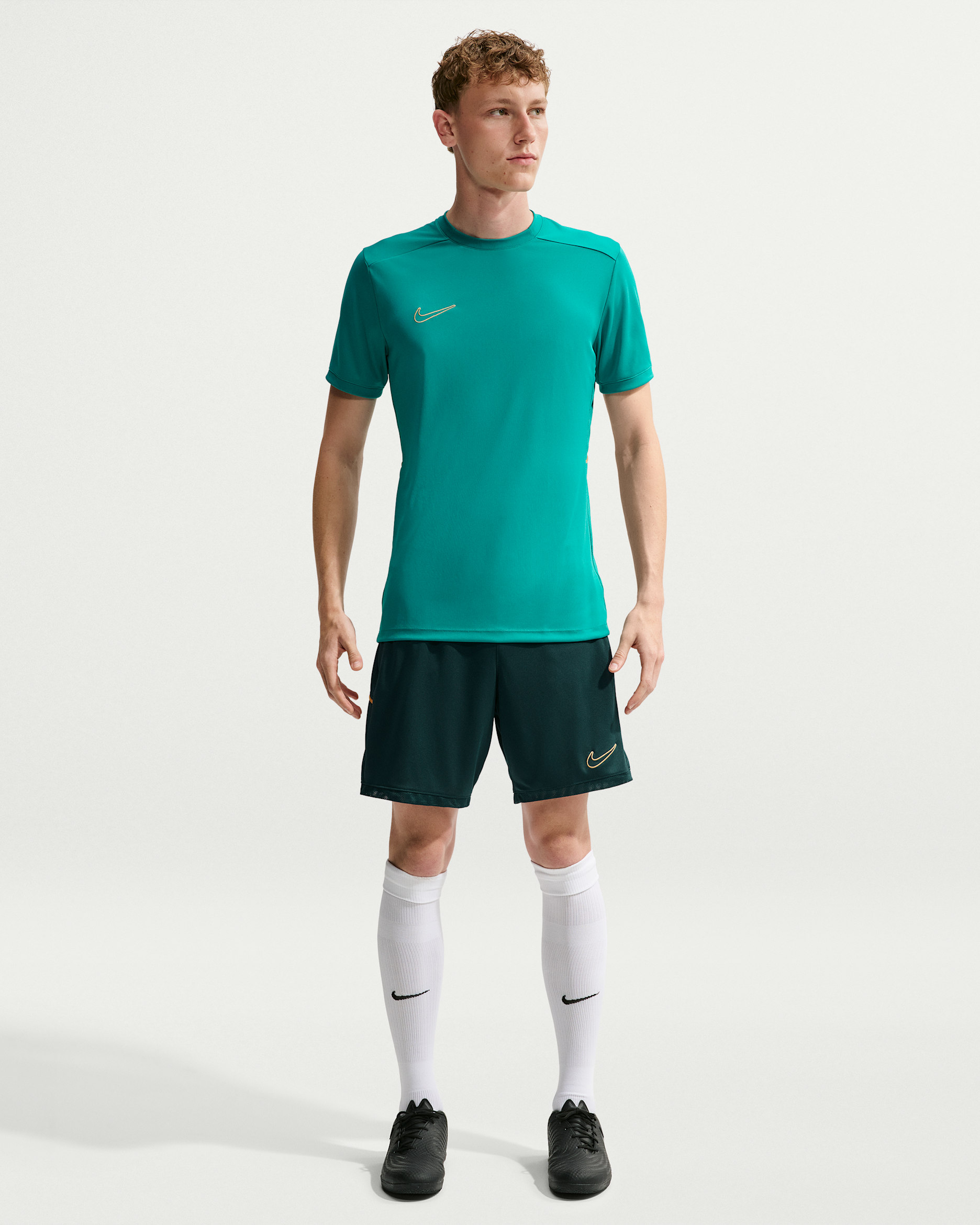 Nike Academy — Midnight Spruce/Midnight Spruce/Elemental Gold/Metallic Gold