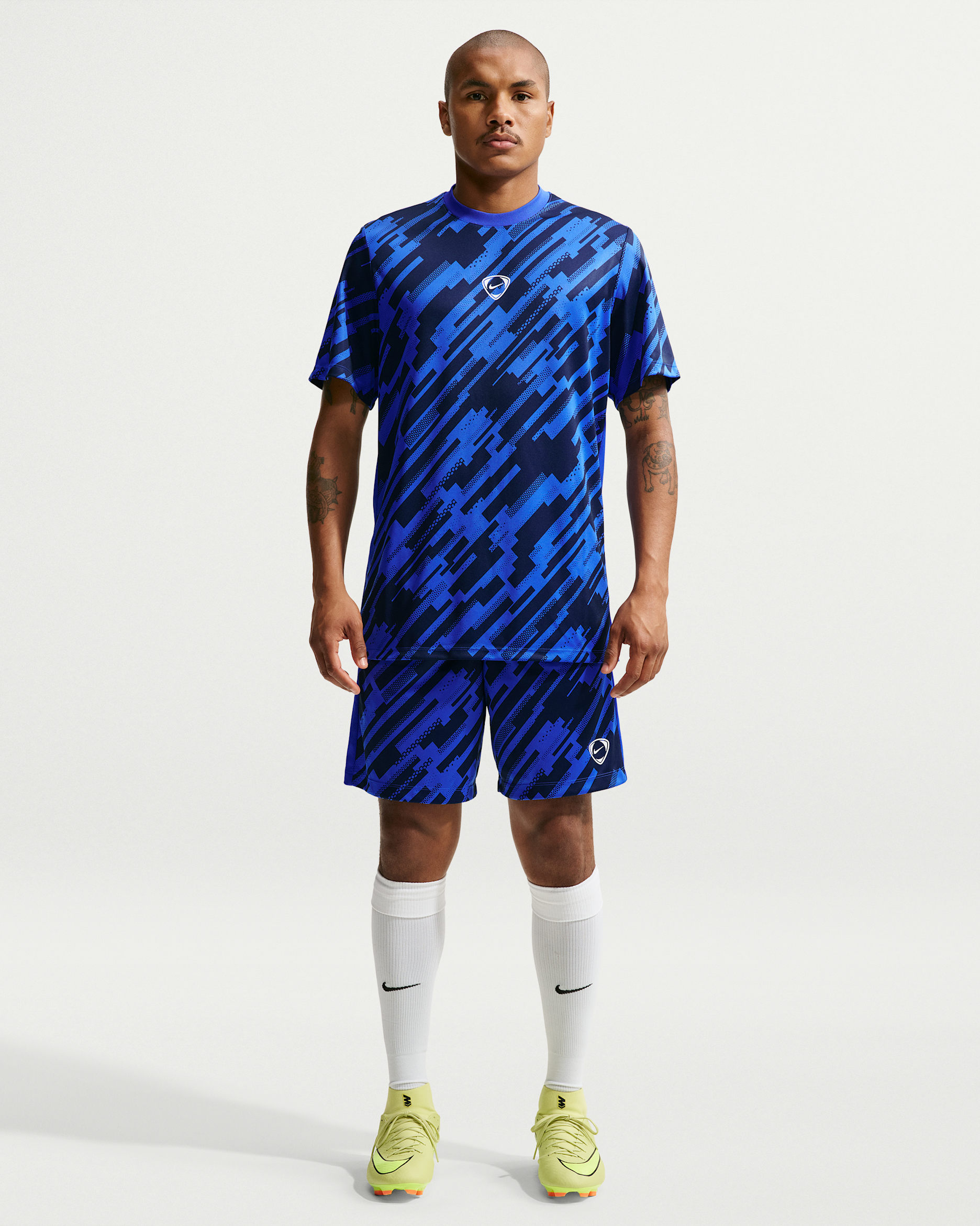 Nike Academy+ — Hyper Royal/Midnight Navy/White