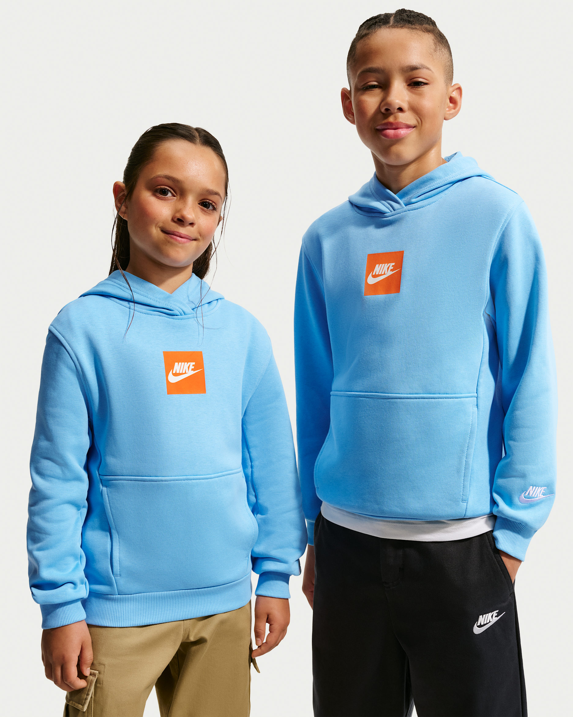 Nike Sportswear Club — Football Blue/White
