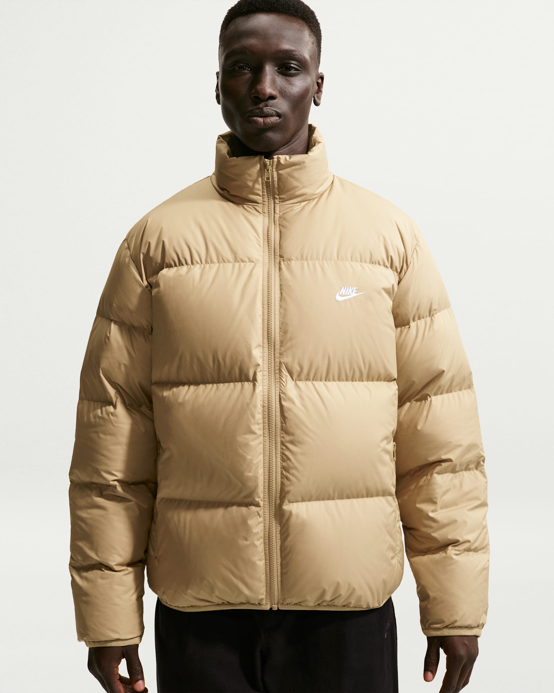 Nike Sportswear Club — Parachute Beige/White