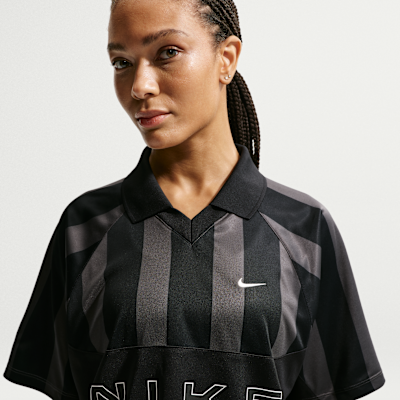 Nike Sportswear — Black/Black/Black/Chalk