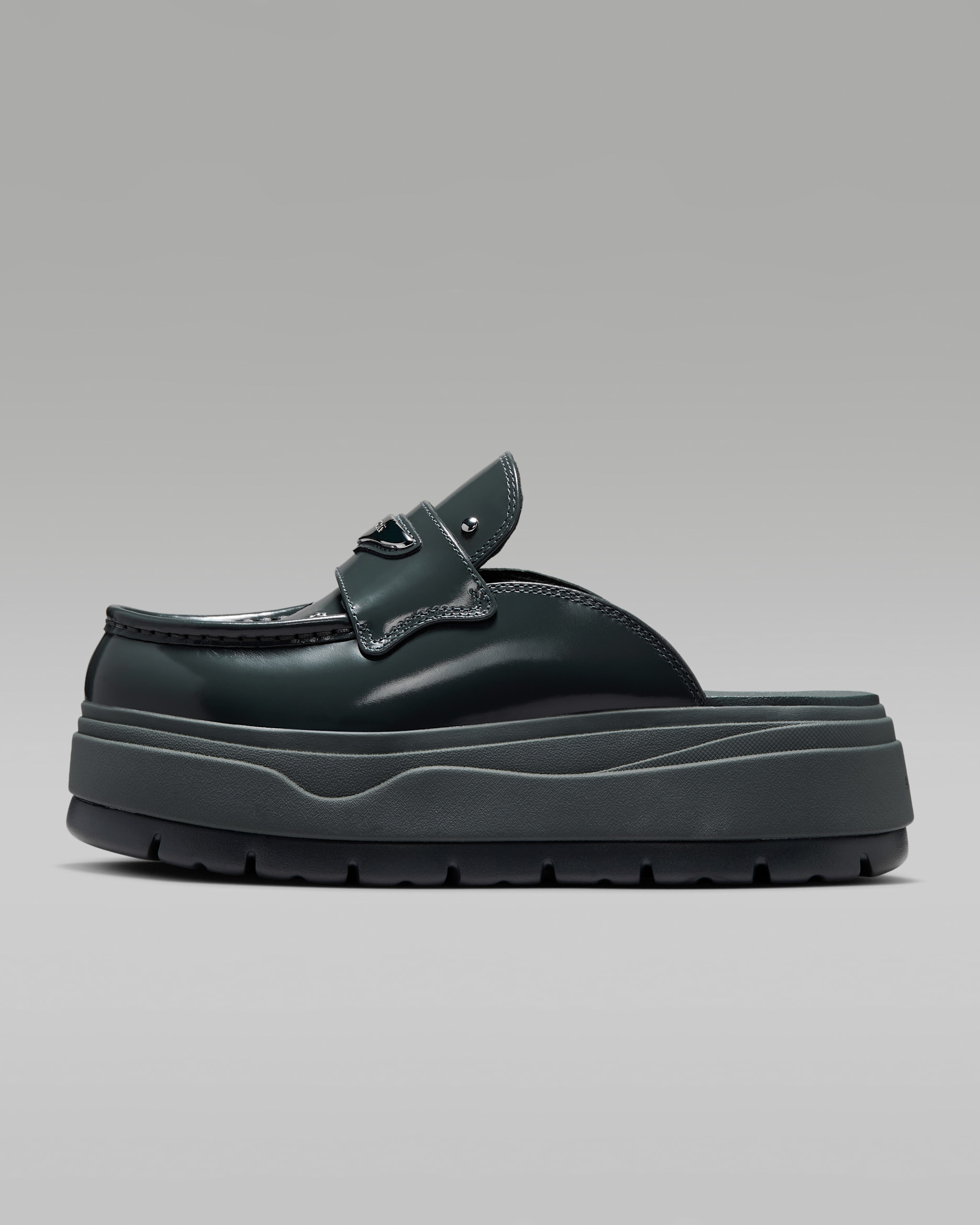 Air Jordan Mule SE — Anthracite/Metallic Silver