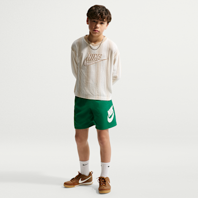 Nike Sportswear Club — Malachite/White