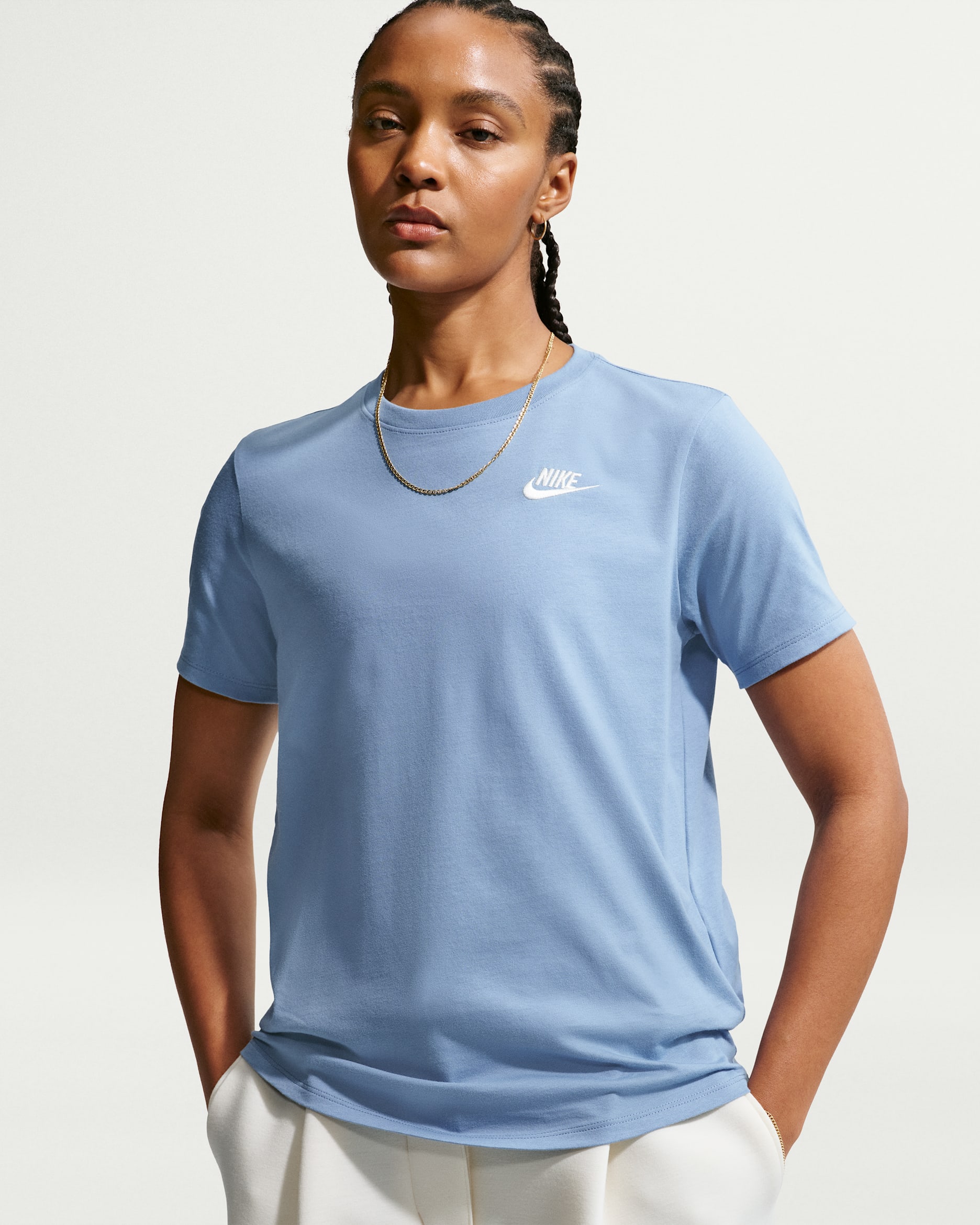Nike Sportswear Club Essentials — Work Blue