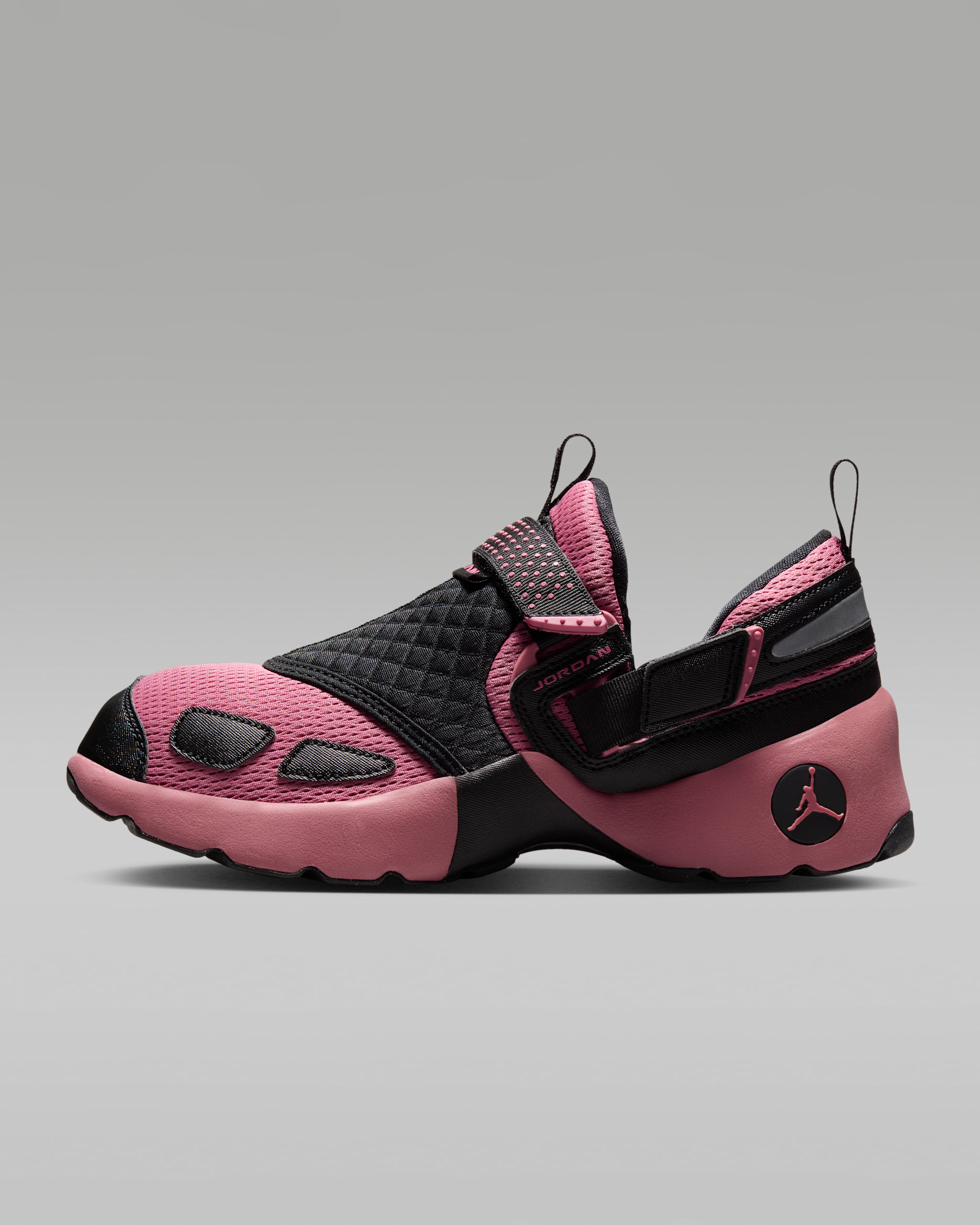 Jordan Trunner LX — Black/Reflective Silver/Desert Berry