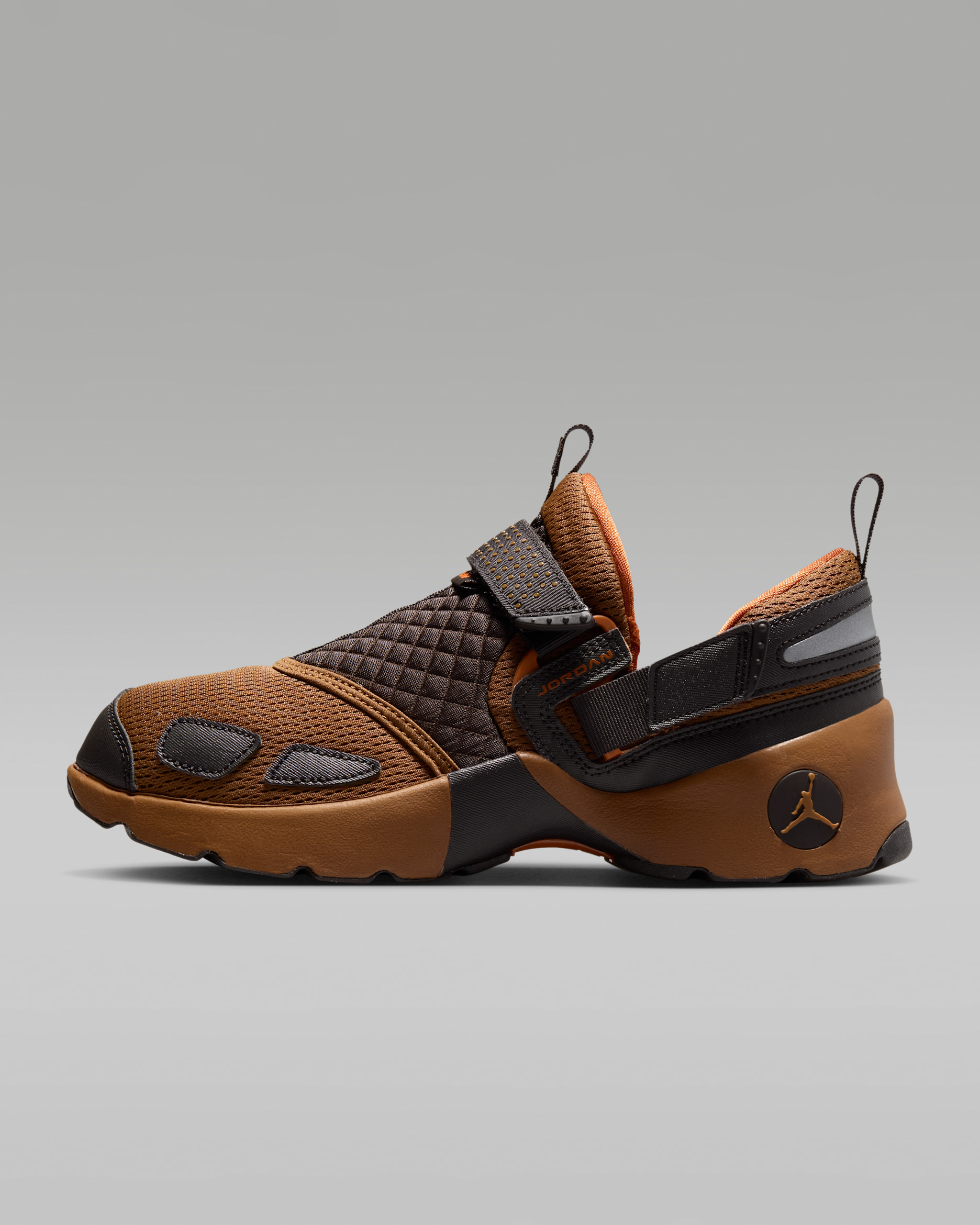 Jordan Trunner LX — Light British Tan/Reflective Silver/White/Desert Orange