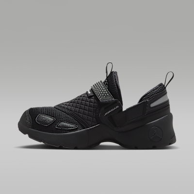 Jordan Trunner LX — Black/Black/Black