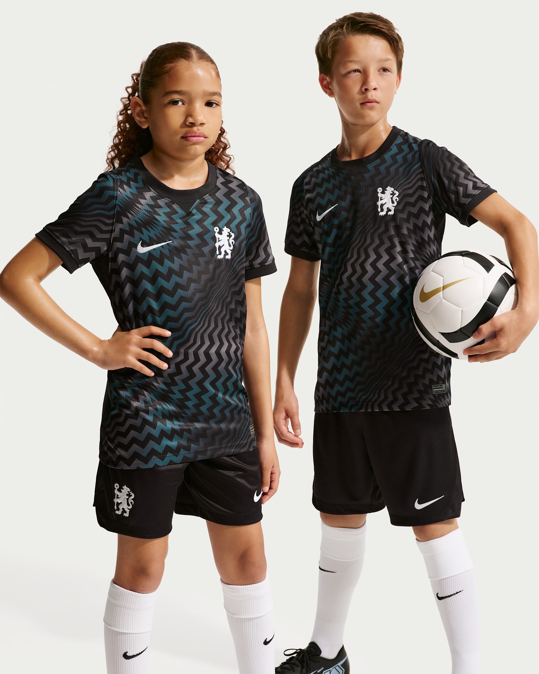 Chelsea FC 2026/27 Stadium Goalkeeper — Black/Black/White