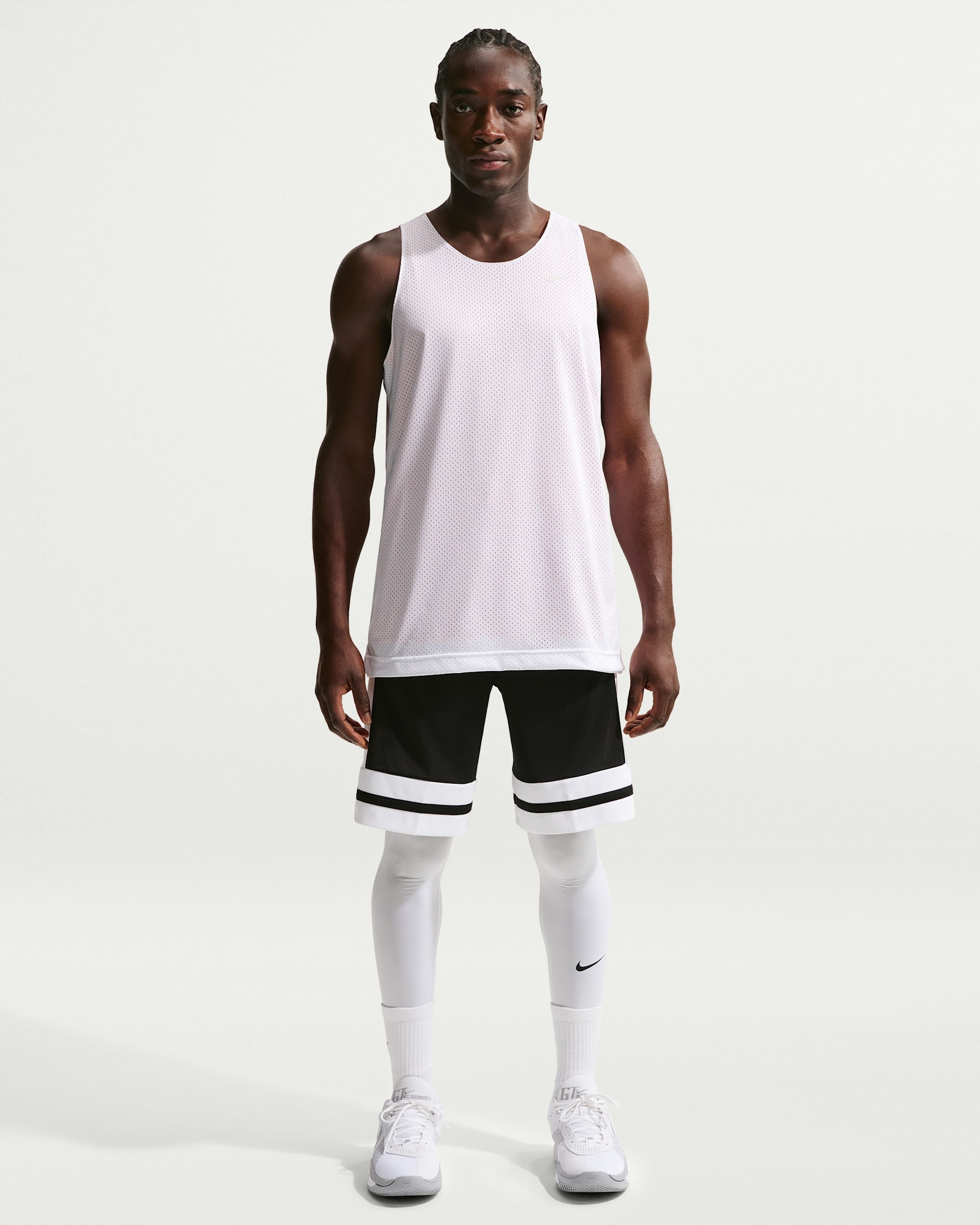 Nike — Black/White/Black/White
