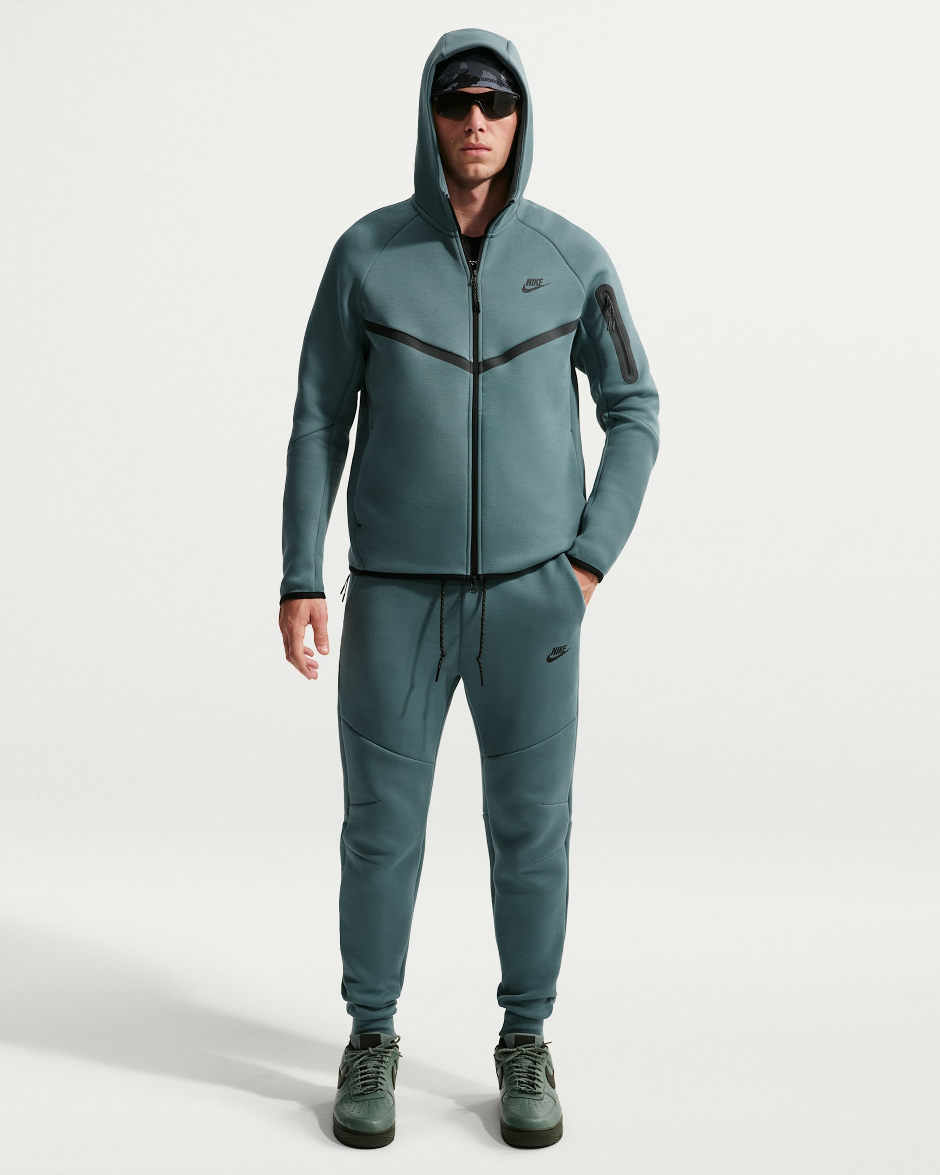 Nike Tech — Mineral Slate/Black