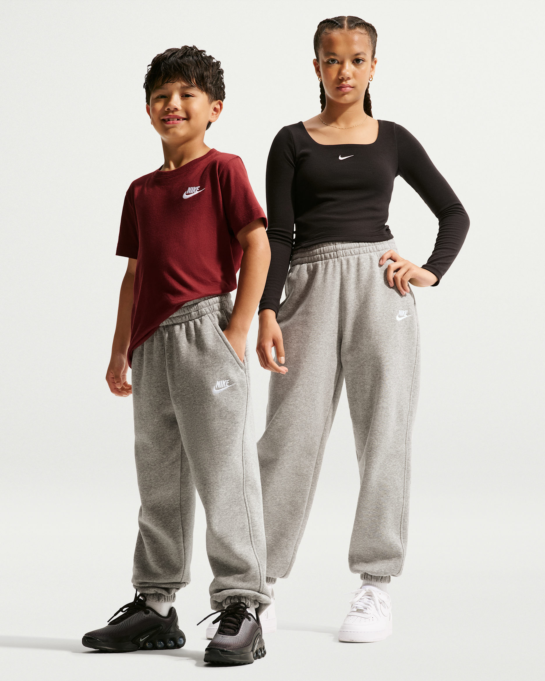 Nike Sportswear Club Fleece — Dark Grey Heather/Base Grey/White