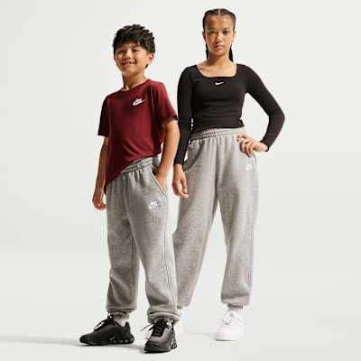 Nike Sportswear Club Fleece — Dark Grey Heather/Base Grey/White