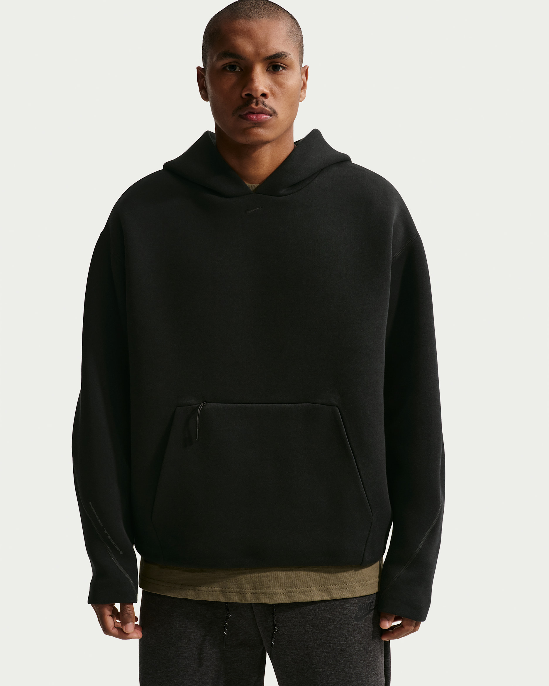 Nike Tech — Black/Black
