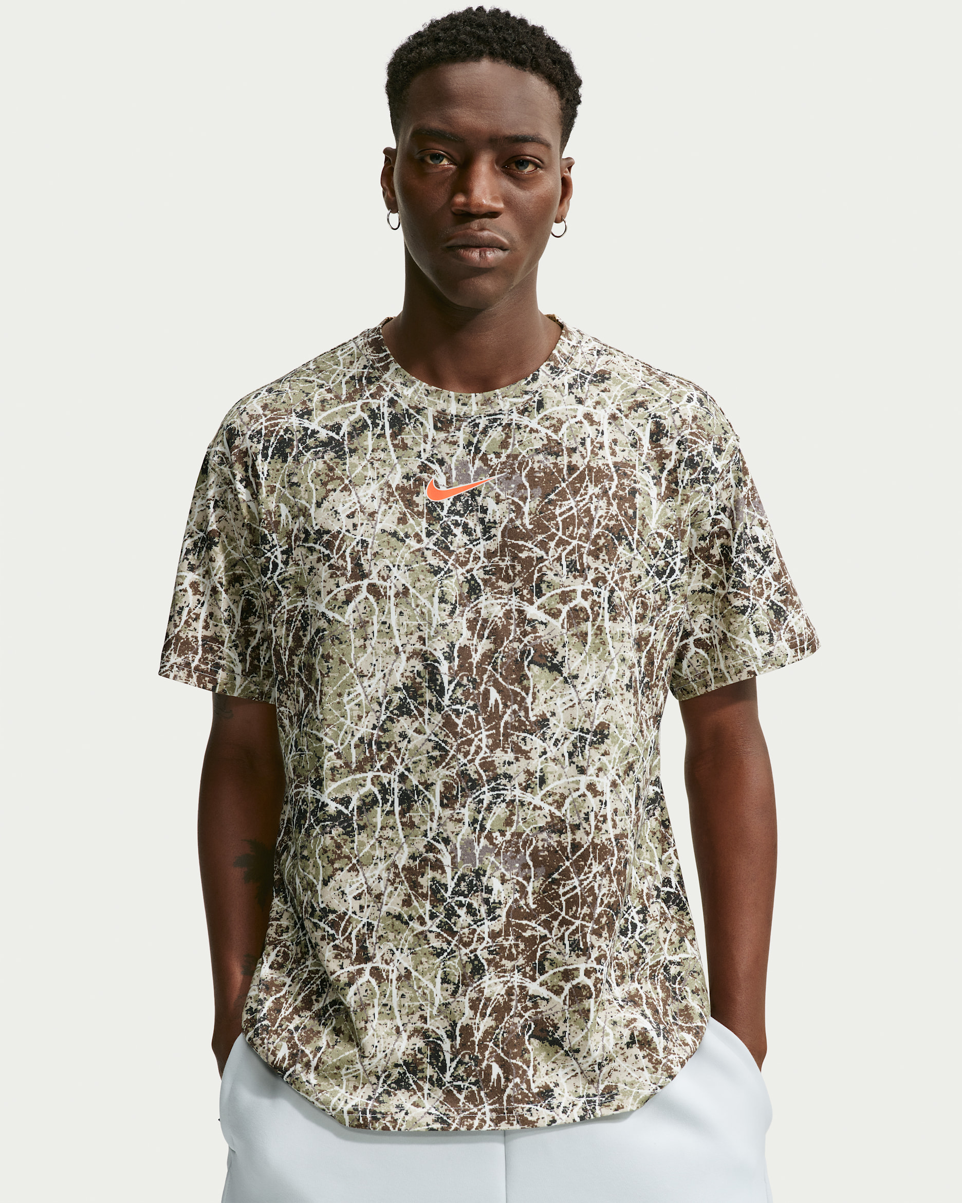 Nike Sportswear — Dusty Olive