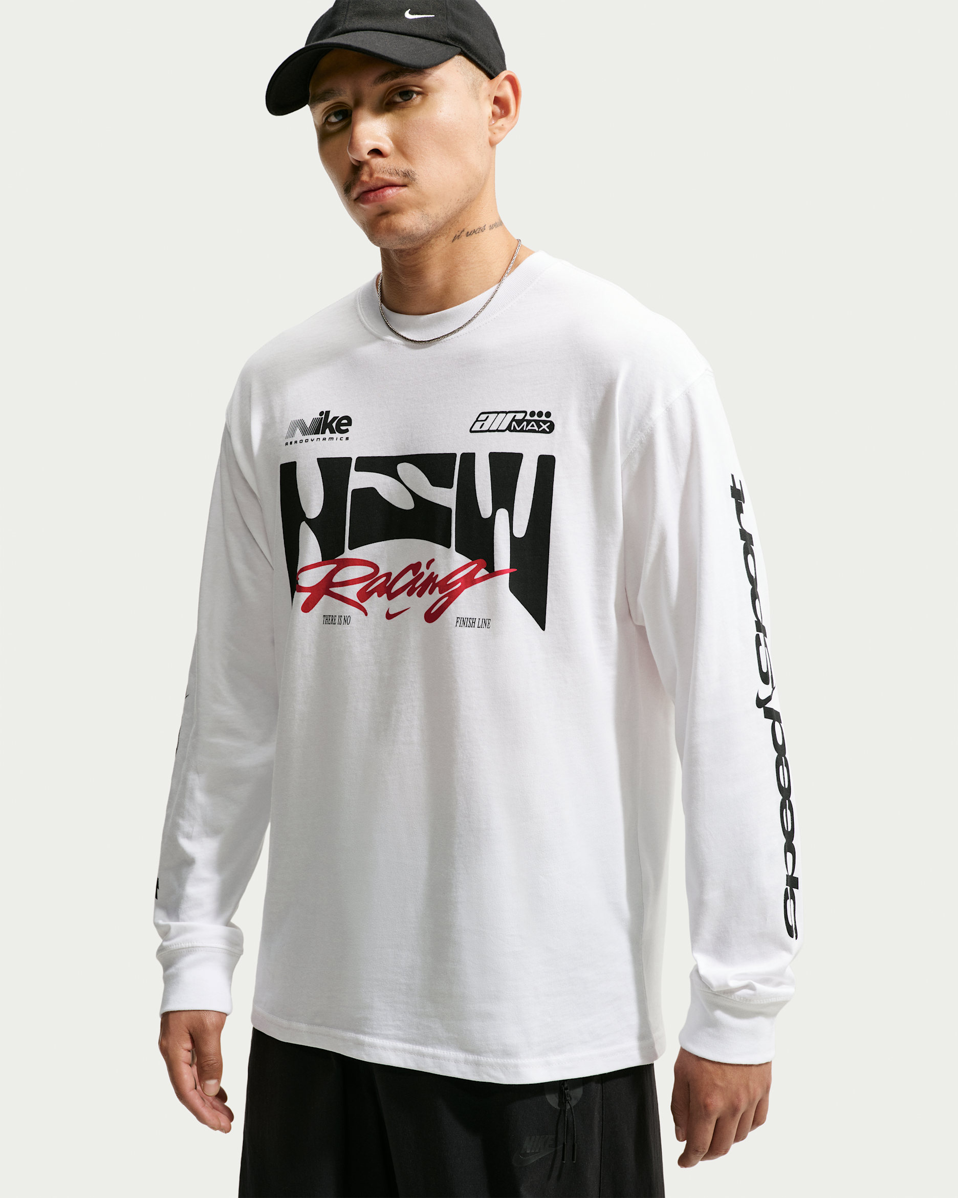 Nike Sportswear — White
