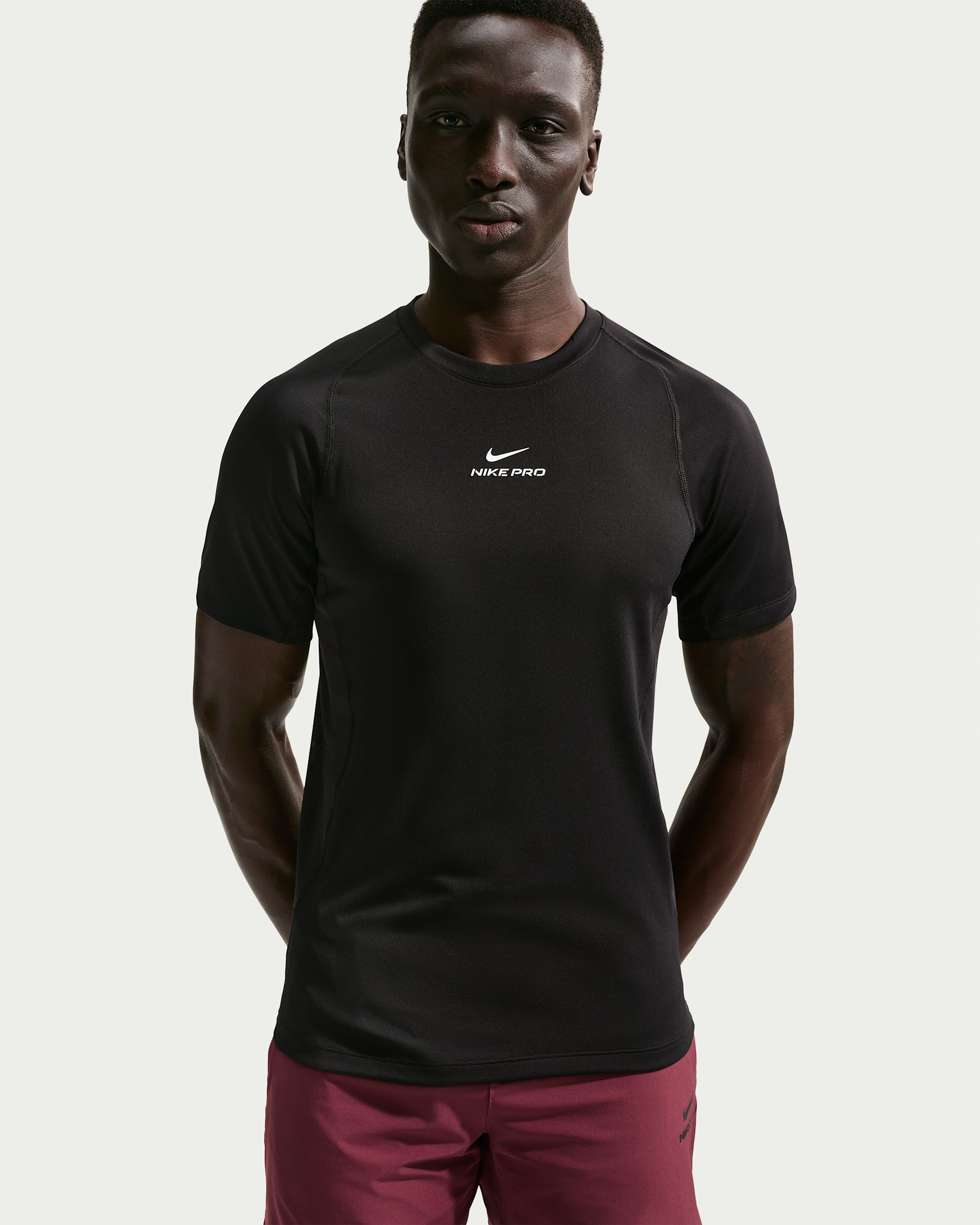 Nike Pro Training — Black/White