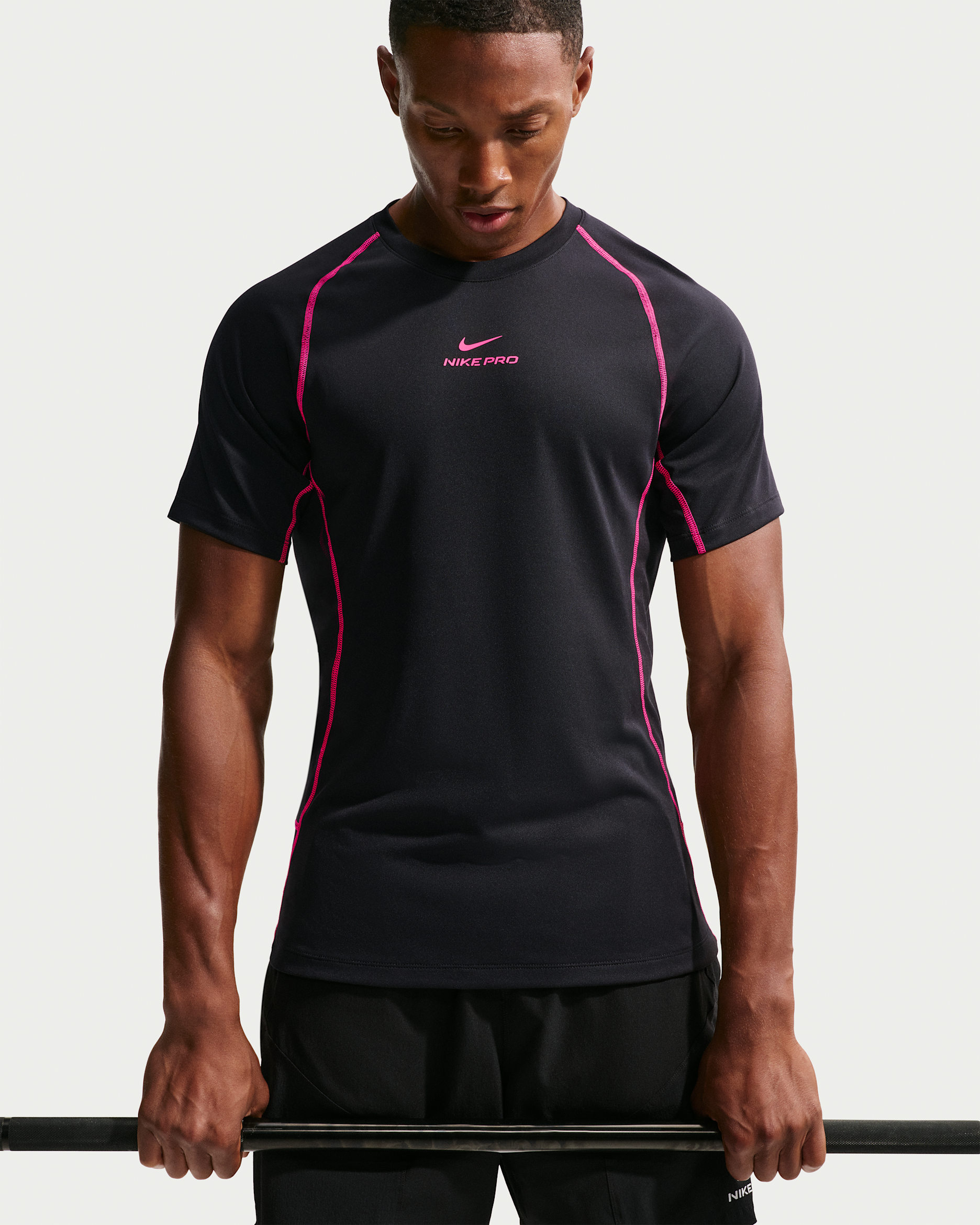 Nike Pro Training — Black/Hyper Pink