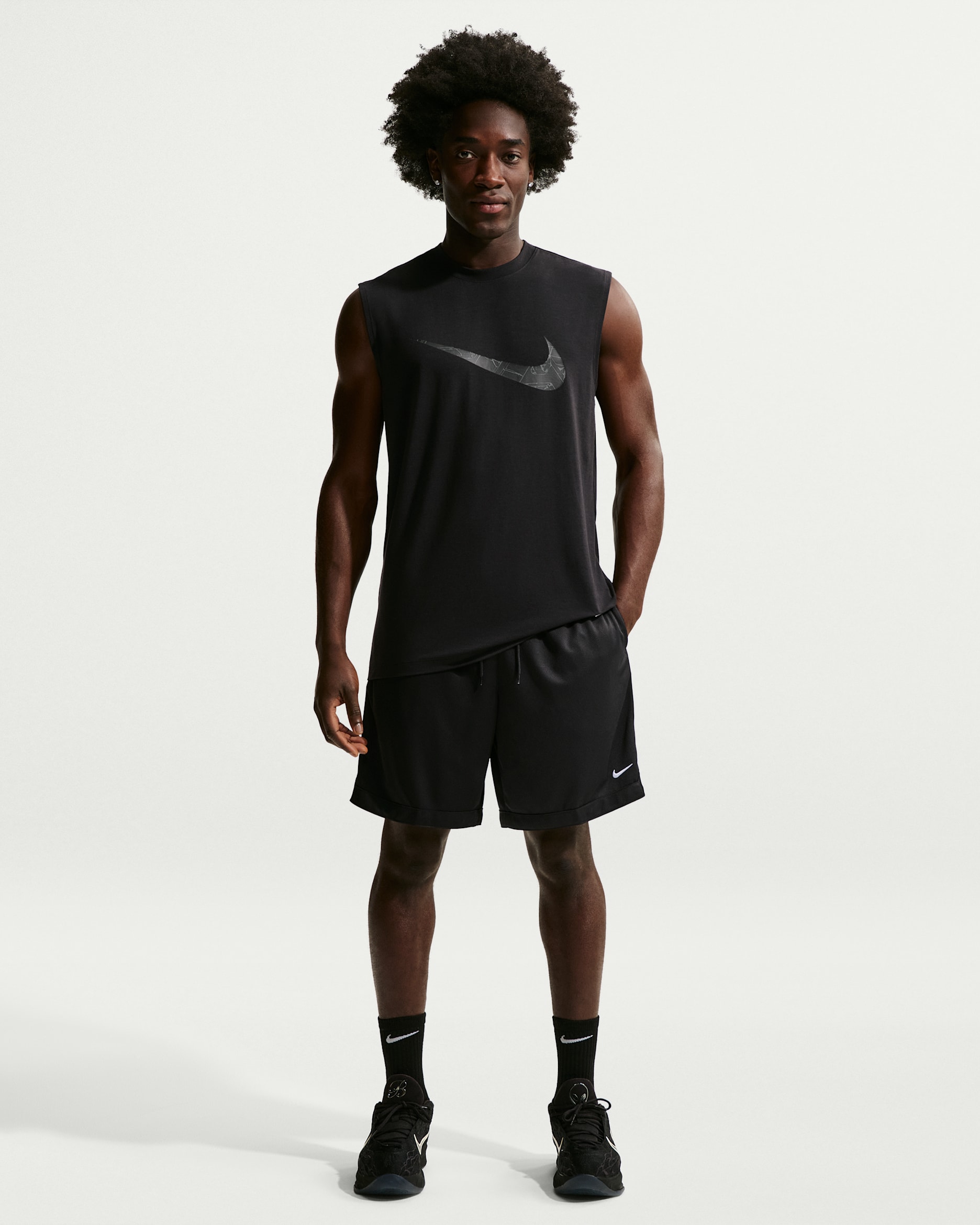 Nike DNA Academy — Black/Black/Black/White