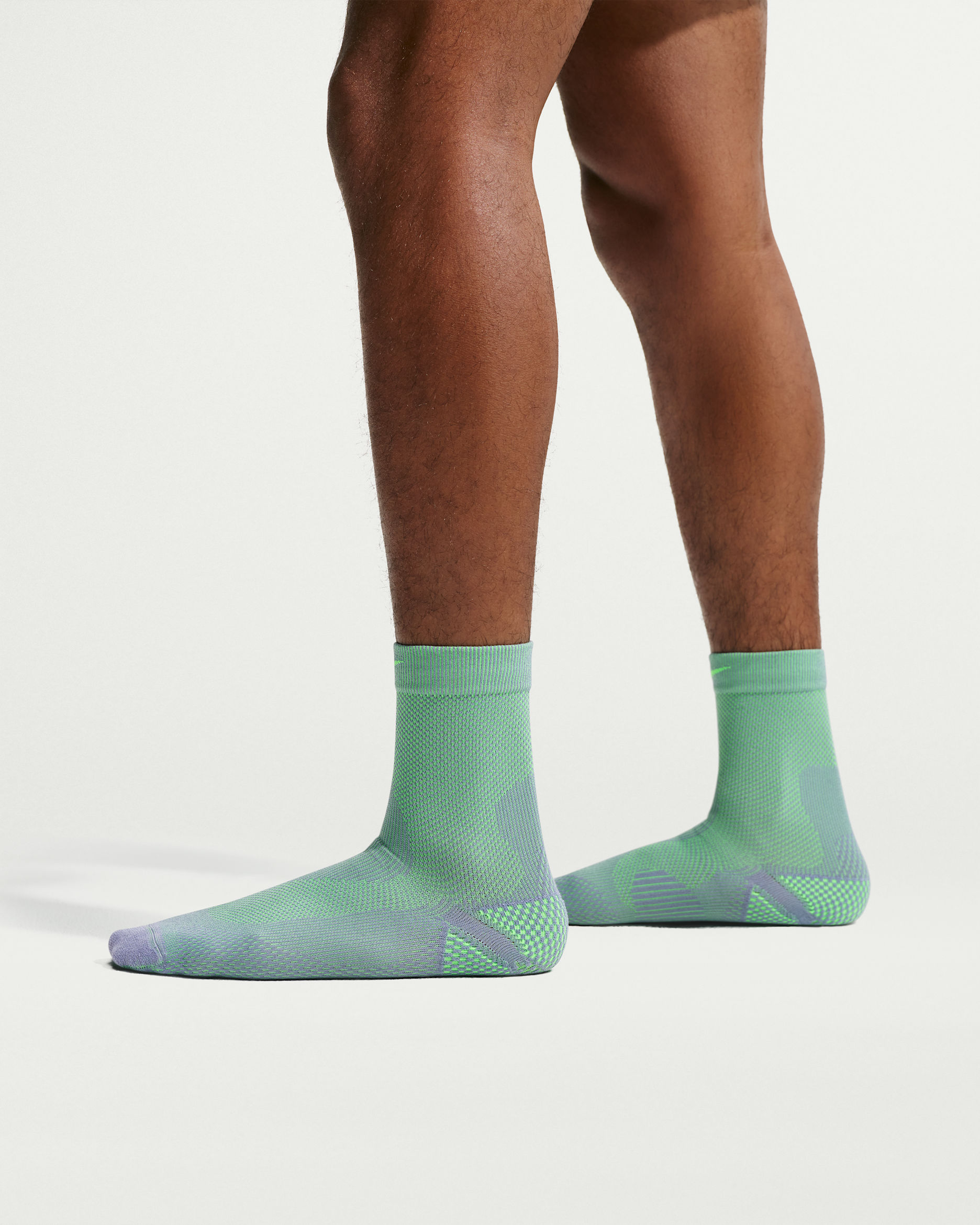 Nike Run Lightweight — Iron Purple/Voltage Green/Pure Platinum/Voltage Green