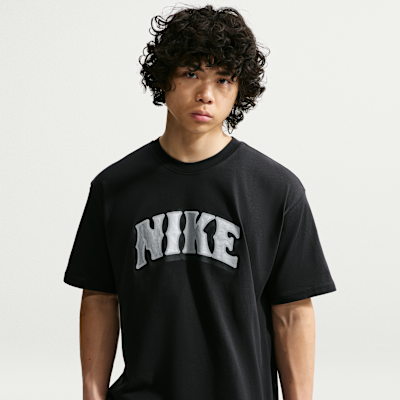 Nike Sportswear — Black