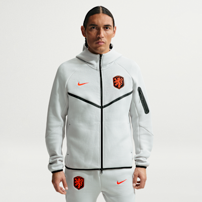 Netherlands Tech Fleece Windrunner — Photon Dust/Hyper Crimson