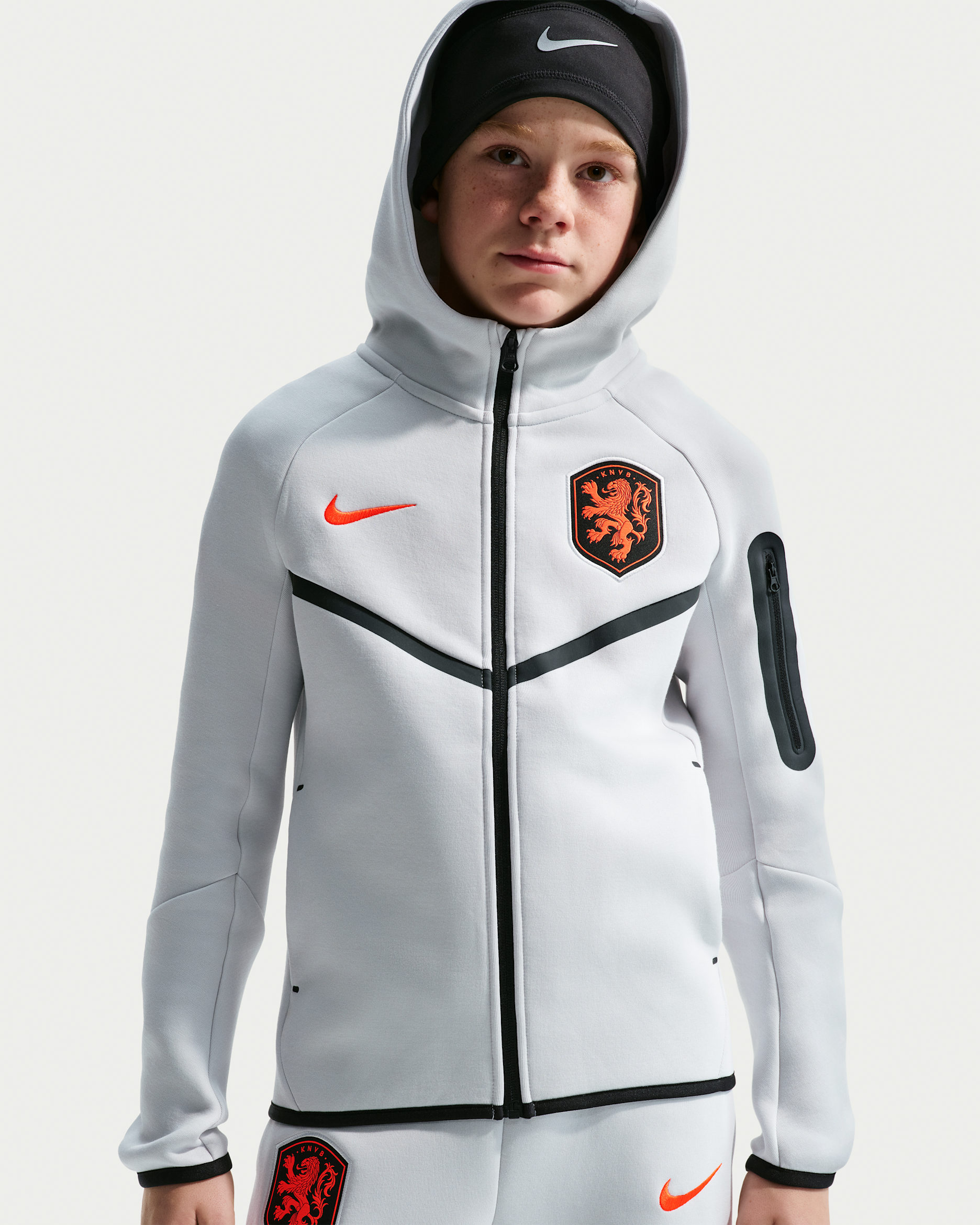 Netherlands Tech Fleece — Photon Dust/Photon Dust/Hyper Crimson