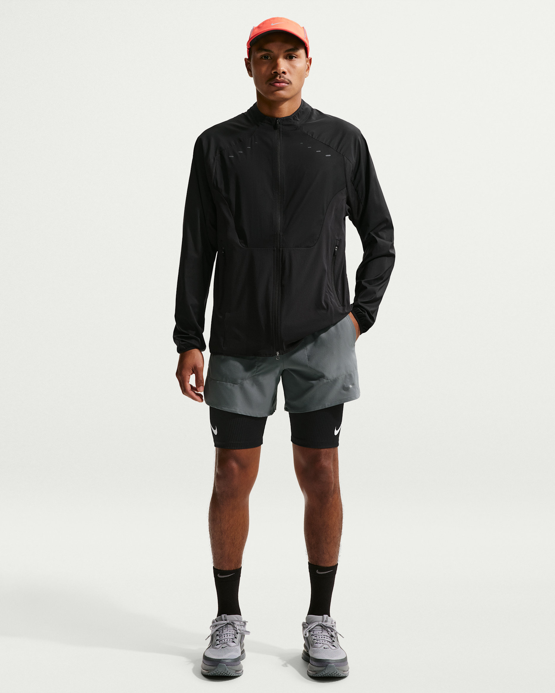 Nike Stride — Smoke Grey