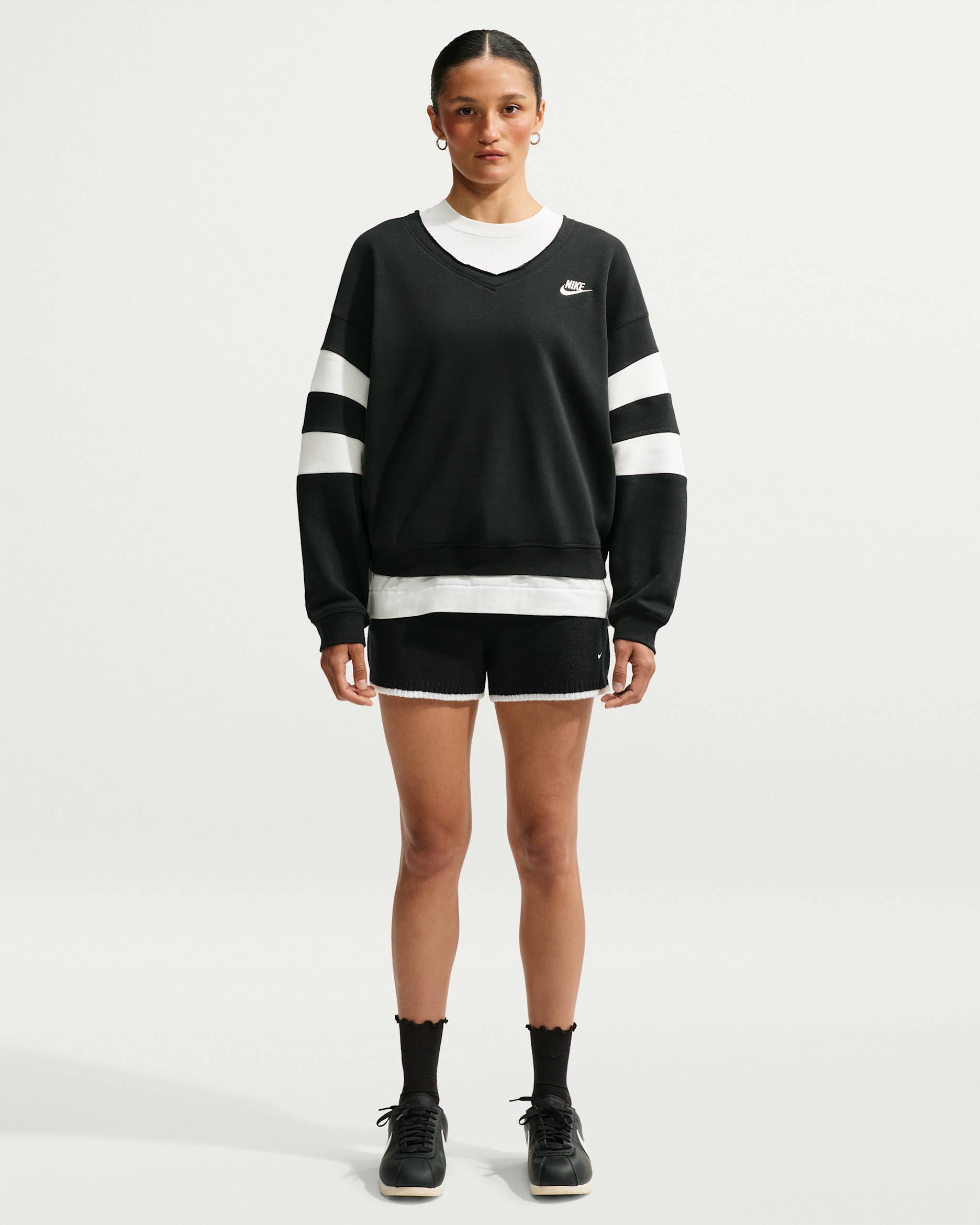 Nike Sportswear Chill Knit — Black/White/White