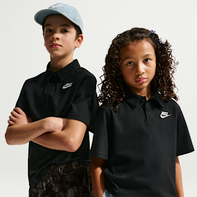 Nike Sportswear Club — Black/White