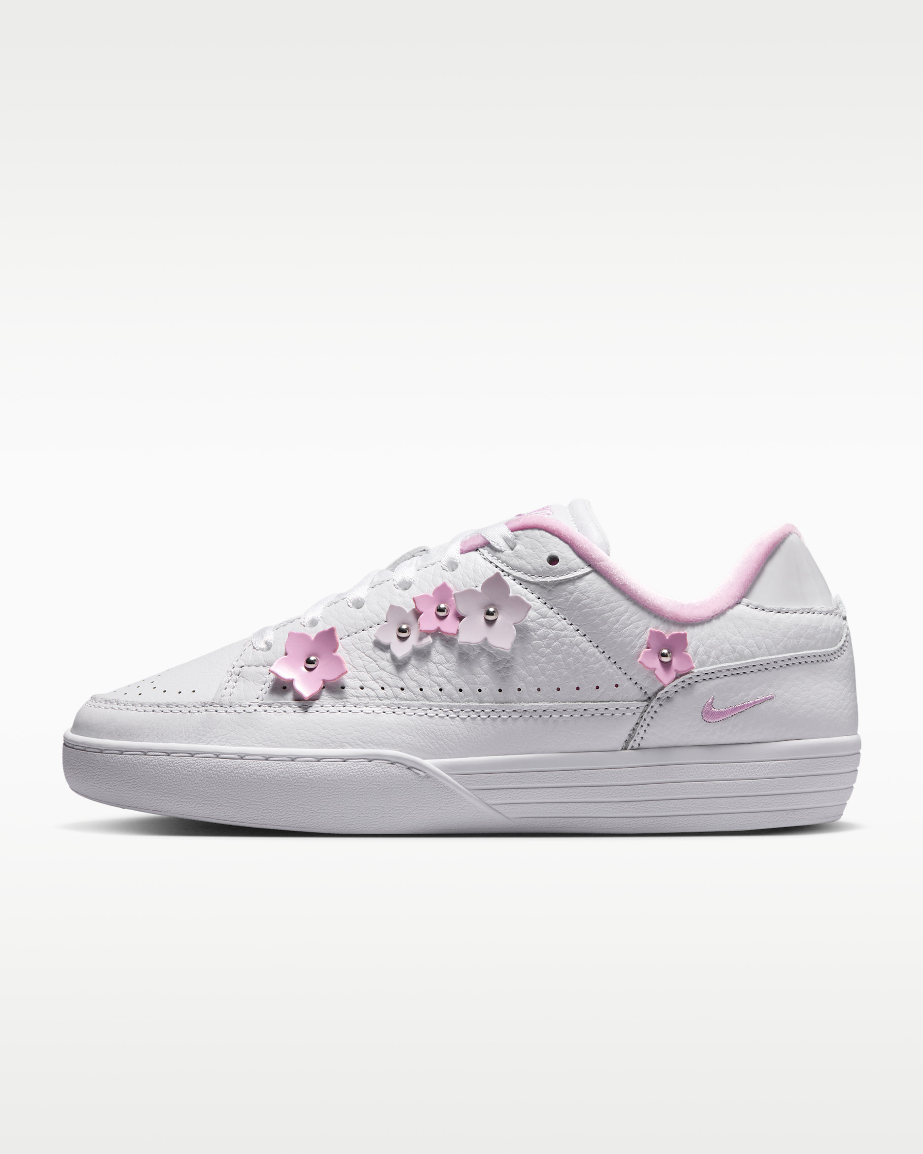 Nike Tennis Centre 'Florette' — White/Bleached Lilac/Metallic Silver/Pink Rise