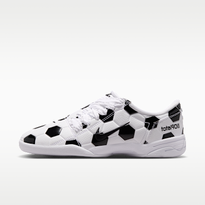 Nike Total90 — White/Black
