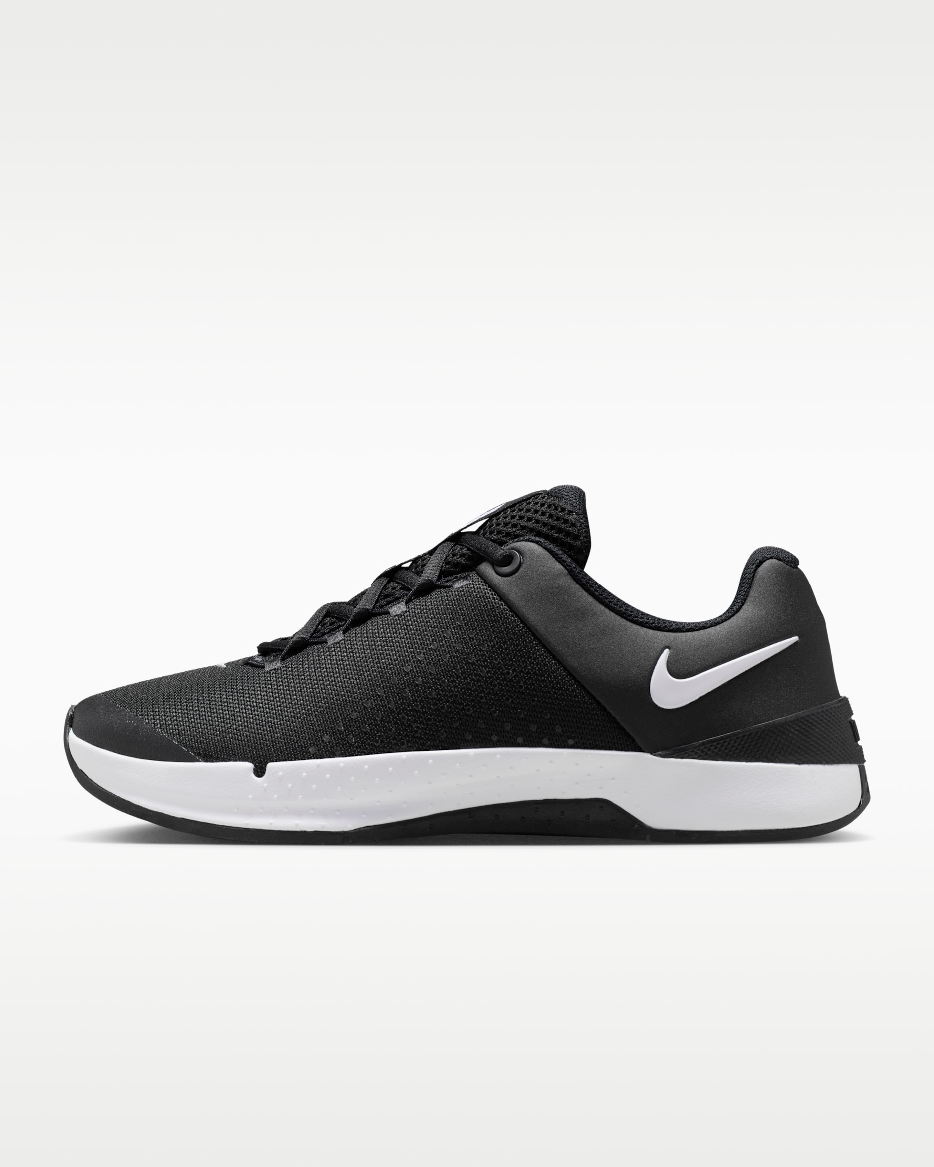 Nike MC Trainer 4 — Black/White