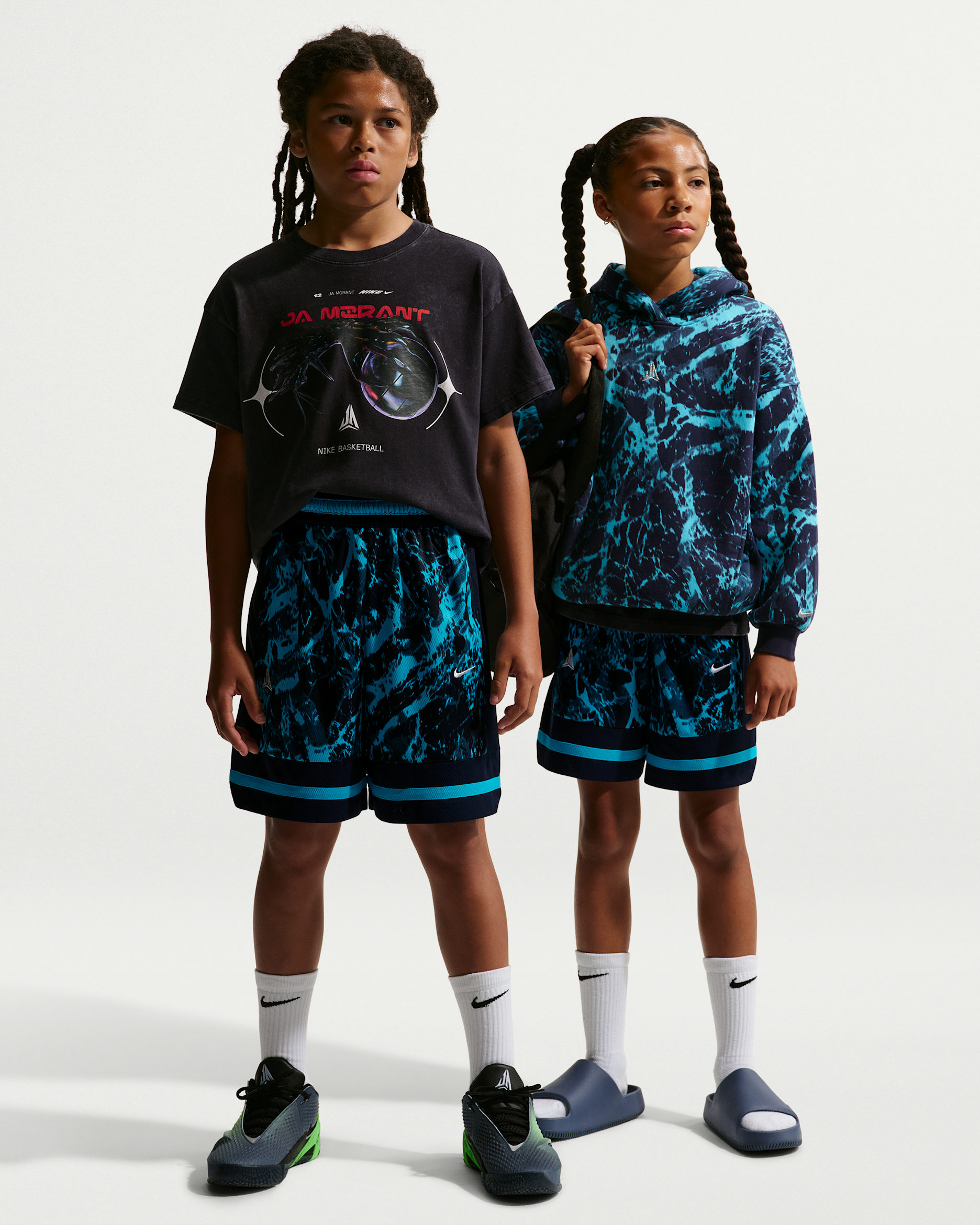 Ja — Obsidian/Light Current Blue