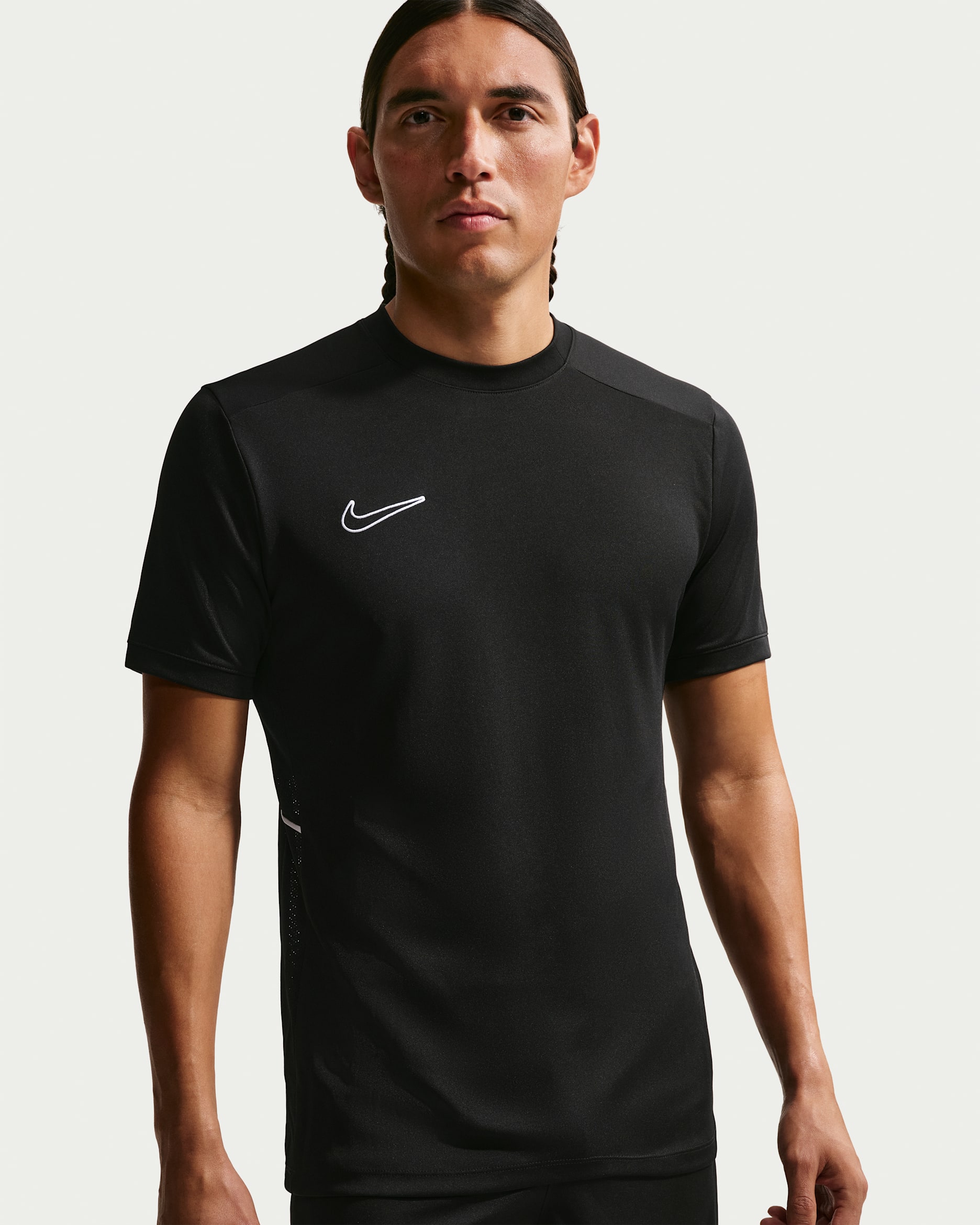 Nike Academy — Black/Black/White/White