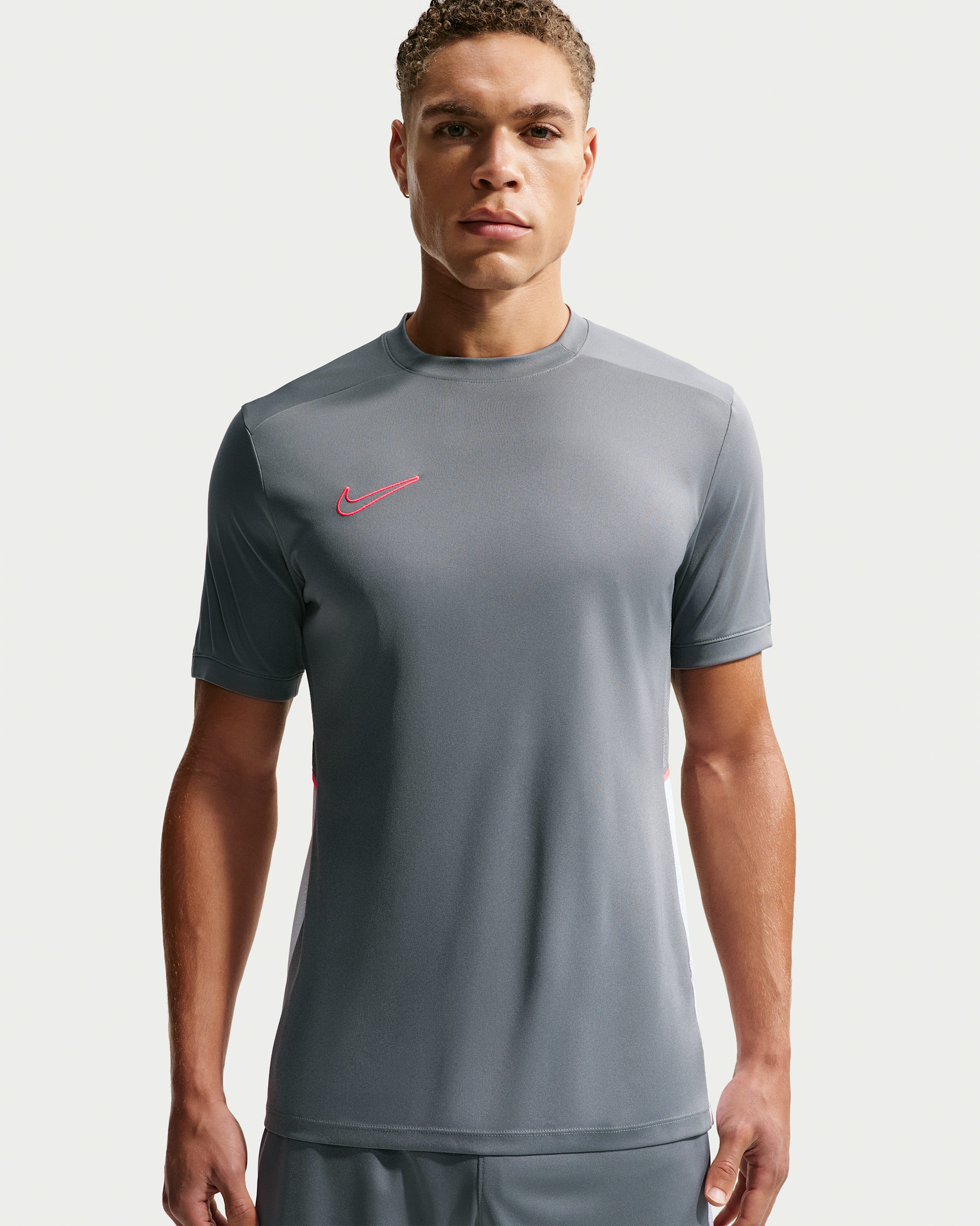 Nike Academy — Smoke Grey/White/Hot Punch/Hot Punch