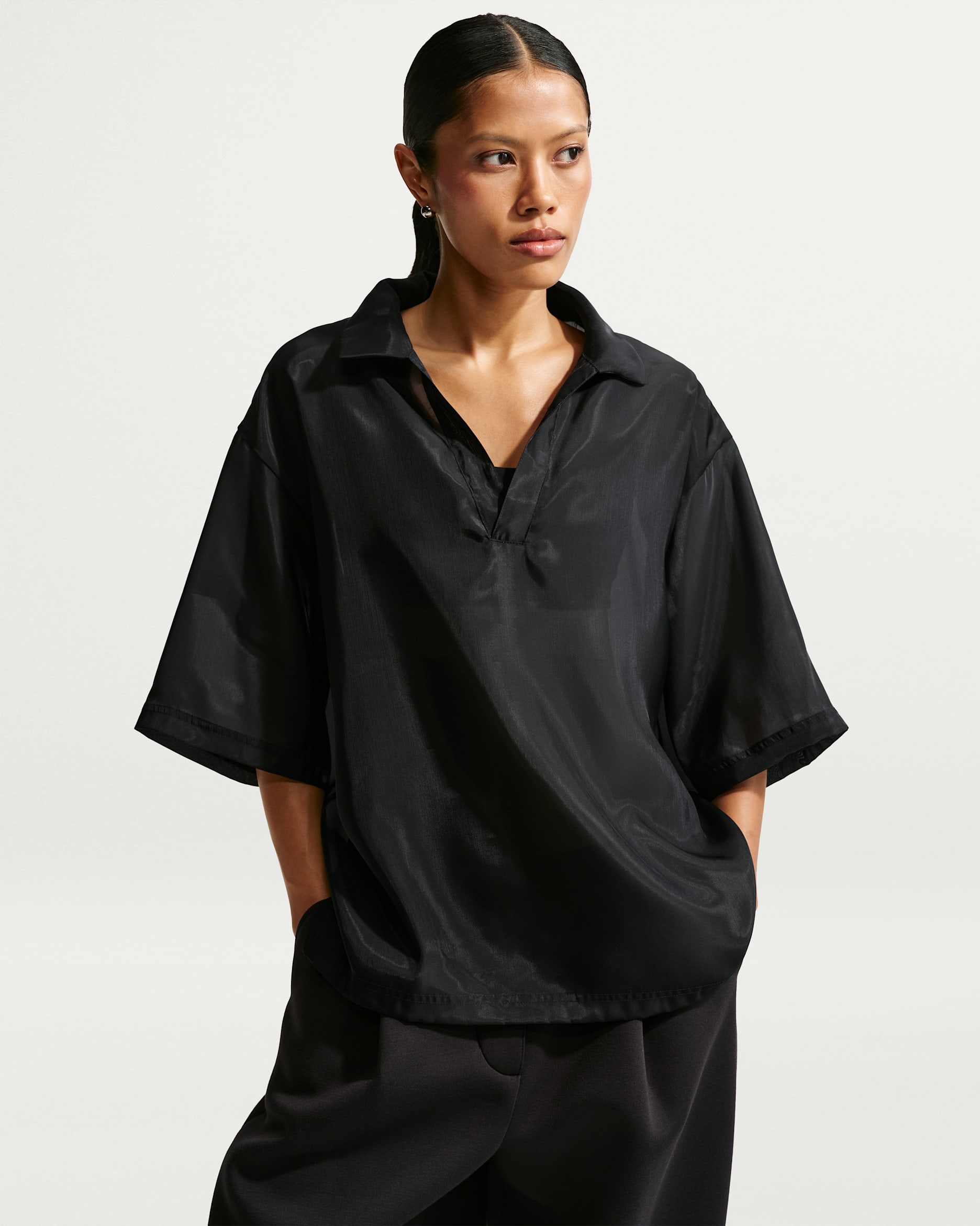 Nike Sportswear — Black/Sail