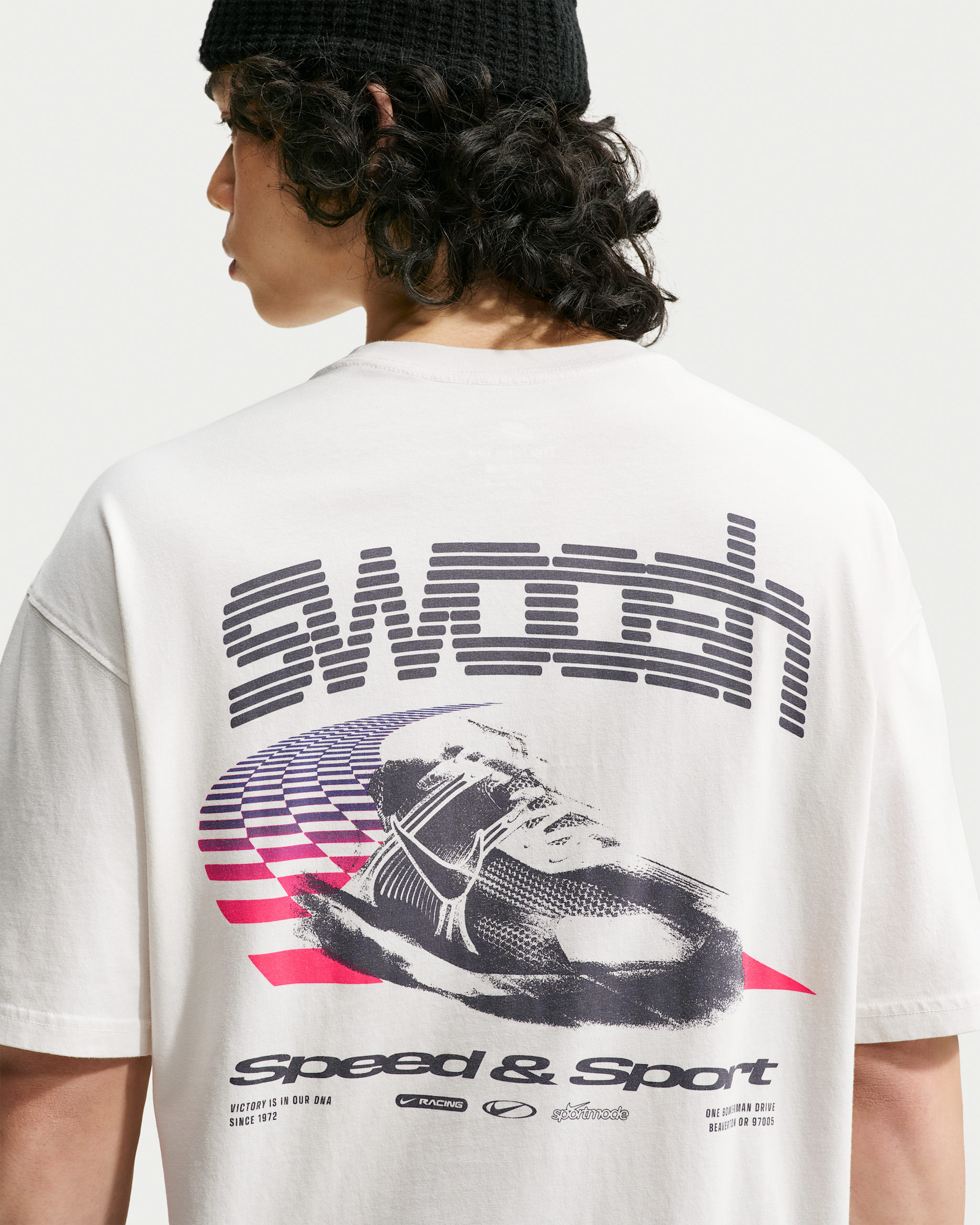 Nike Sportswear — Phantom