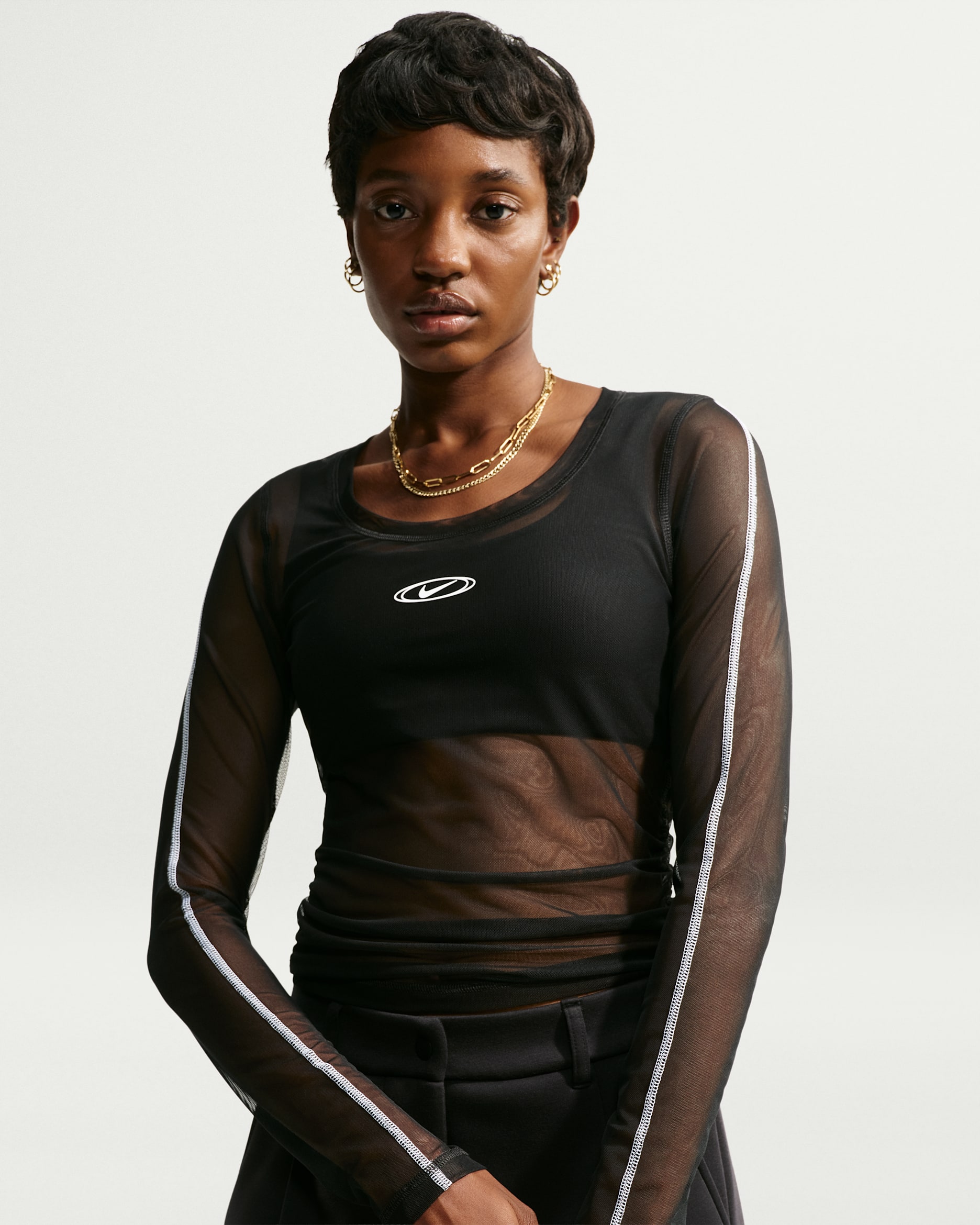 Nike Sportswear — Black/White
