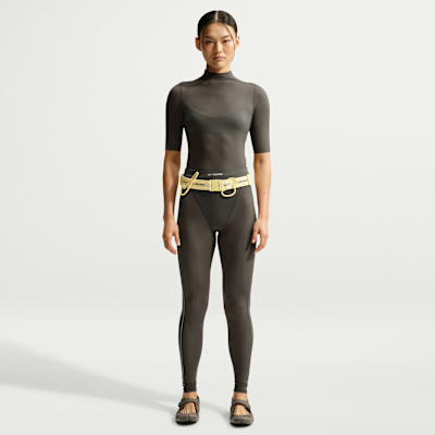 NikeSKIMS Weightless — NSKM Boulder