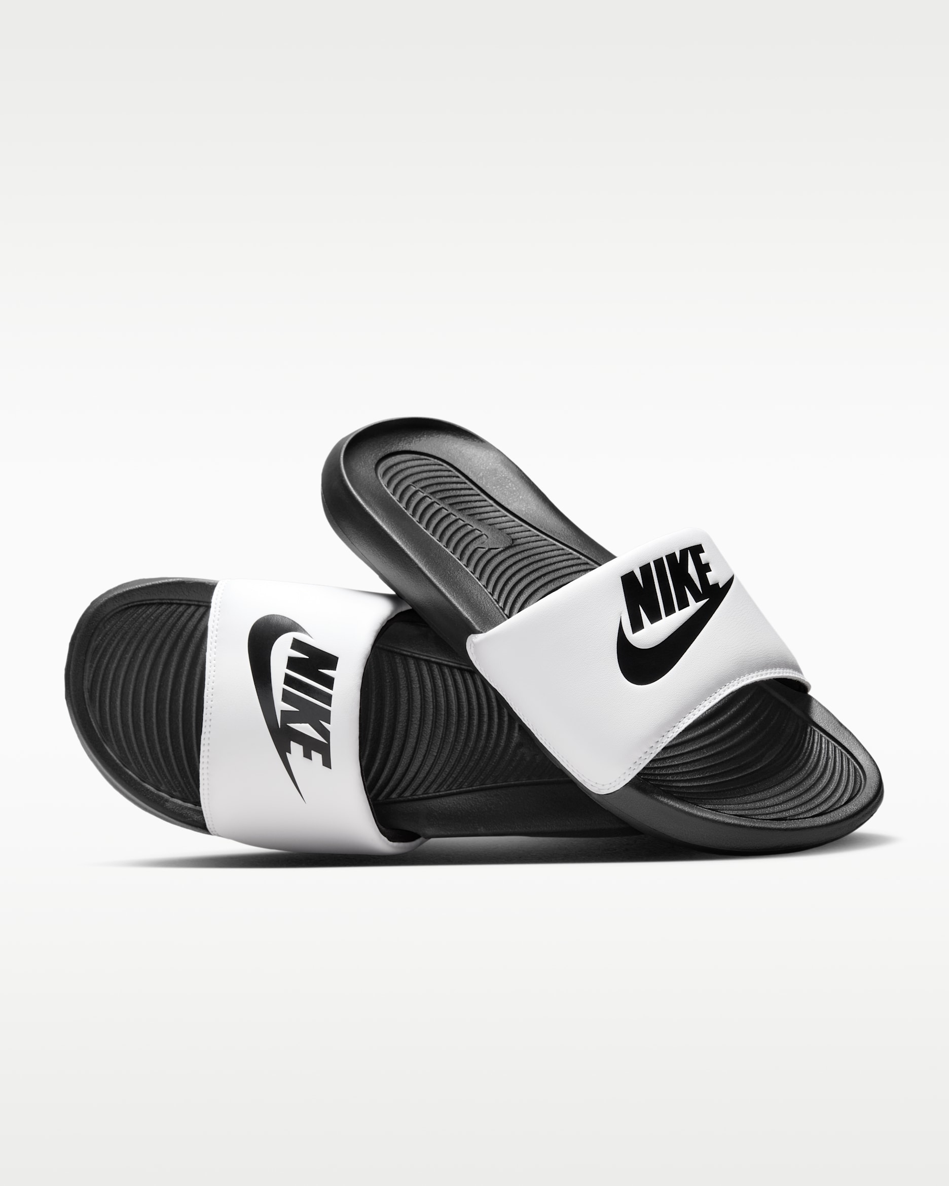 Nike Victori One — Black/White/Black