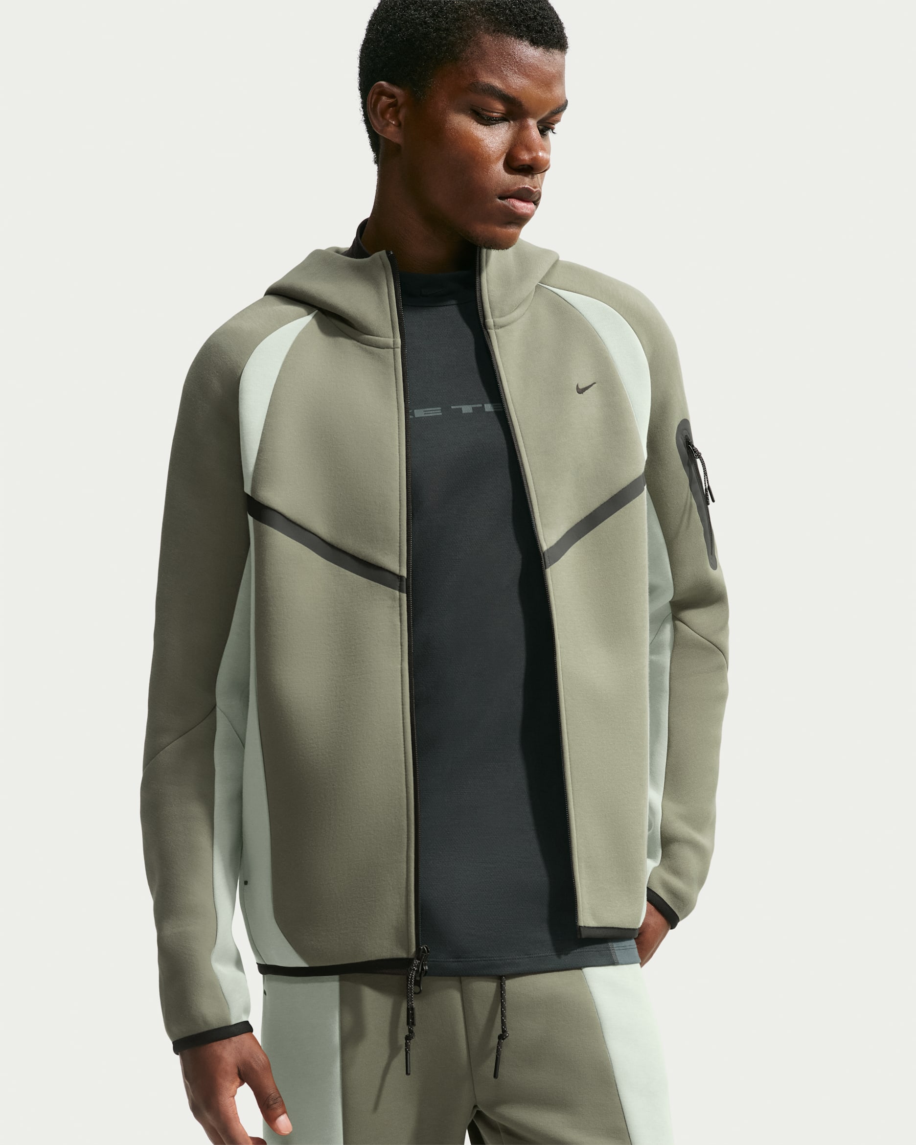 Nike Tech — Silver Sage/Jade Horizon/Black