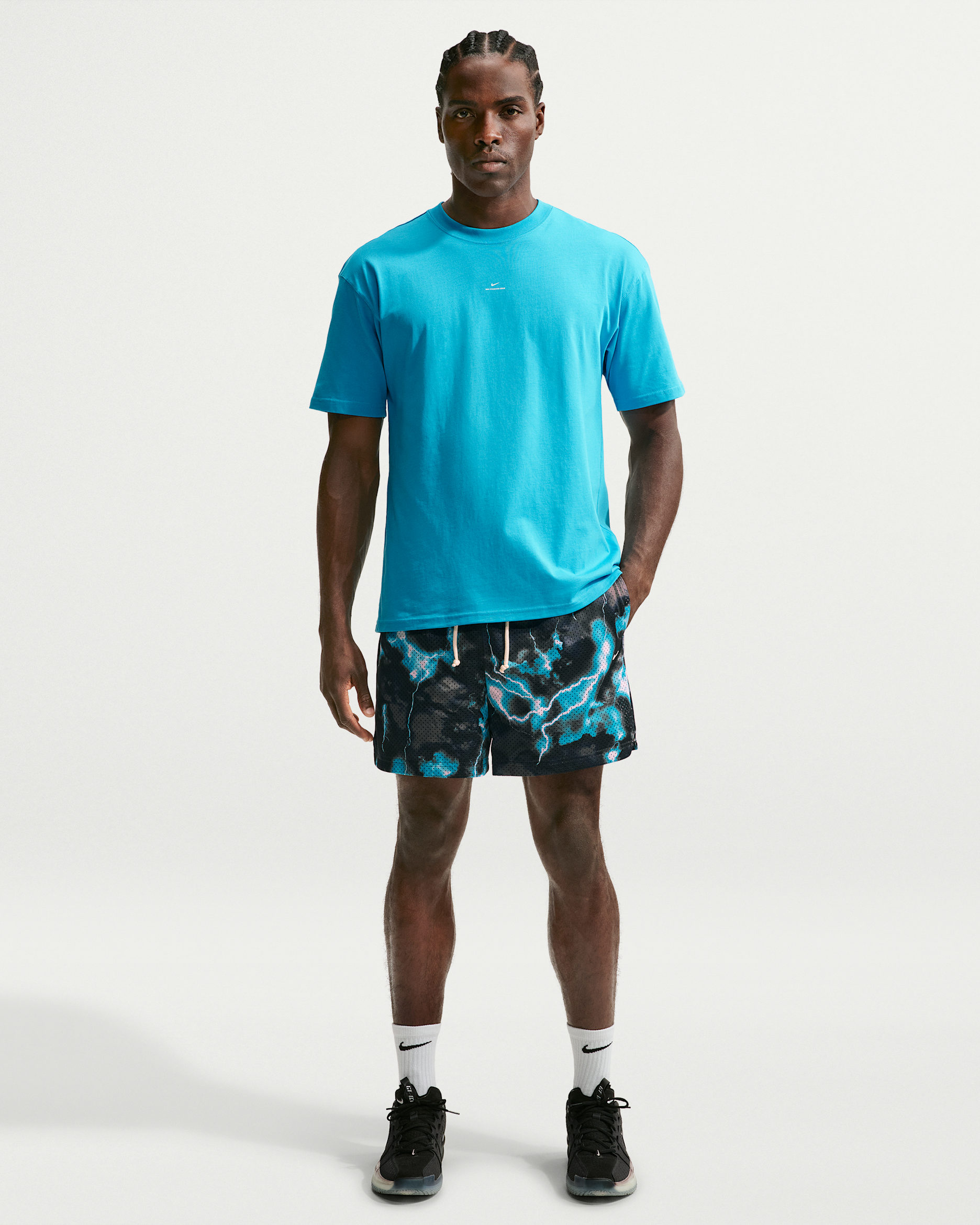 Nike Standard Issue — Light Current Blue/Black/Pale Ivory